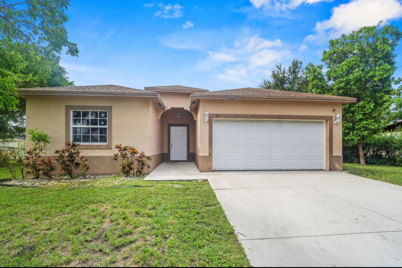 En Venta 2430 NW 13TH Street, Pompano Beach, FL 33069, Pompano Beach, FL 33069