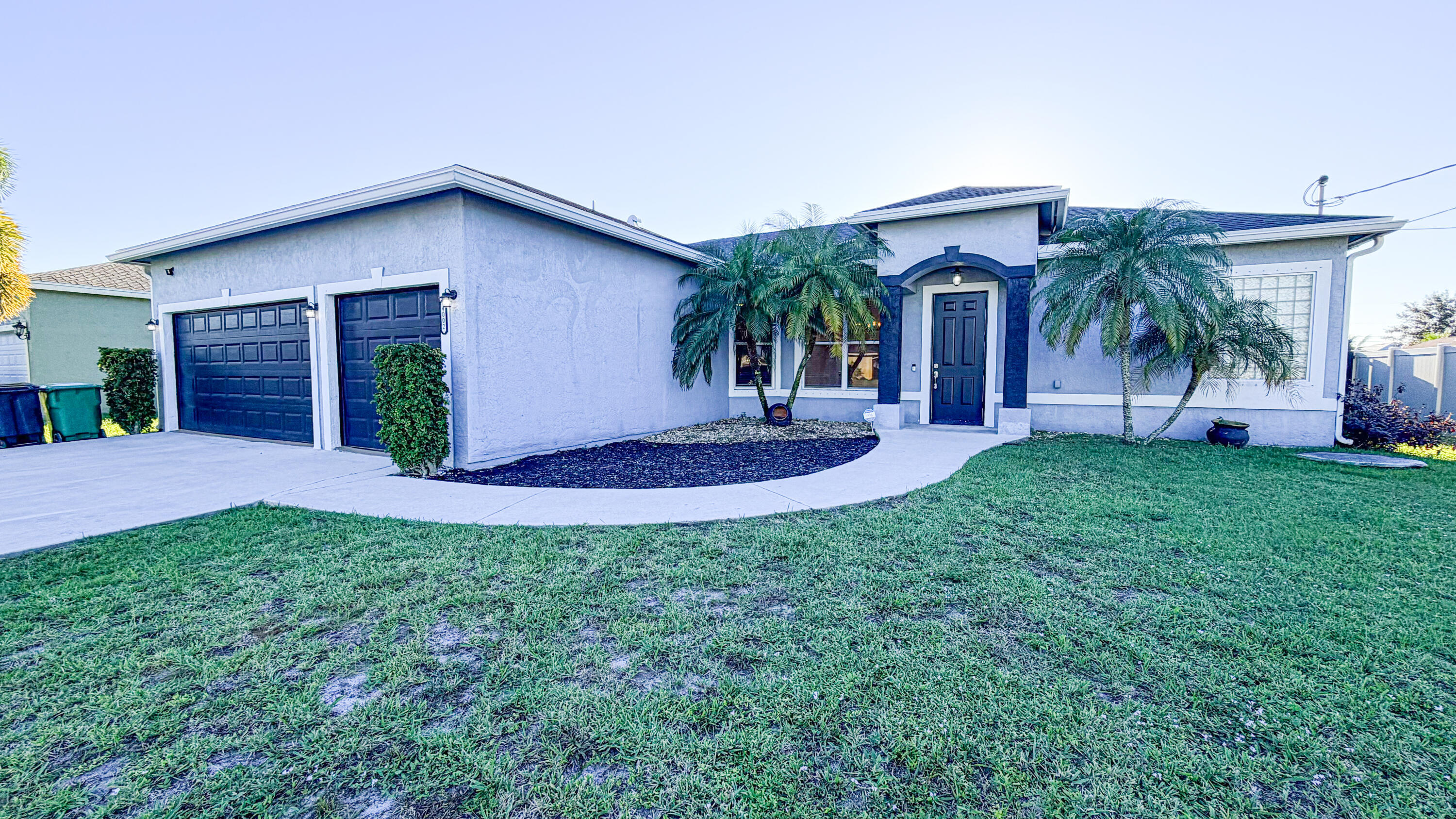 Foto de propiedad en 4002 SW Jarmer Road, Port St. Lucie, FL 34953 Port St. Lucie con MLS# 