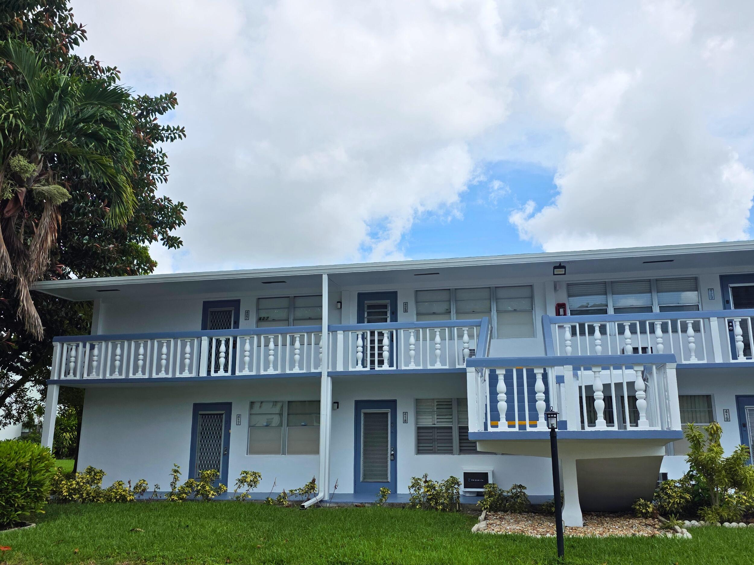 Foto de propiedad en 418 Tilford T 418, Deerfield Beach, FL 33442 Deerfield Beach con MLS# 