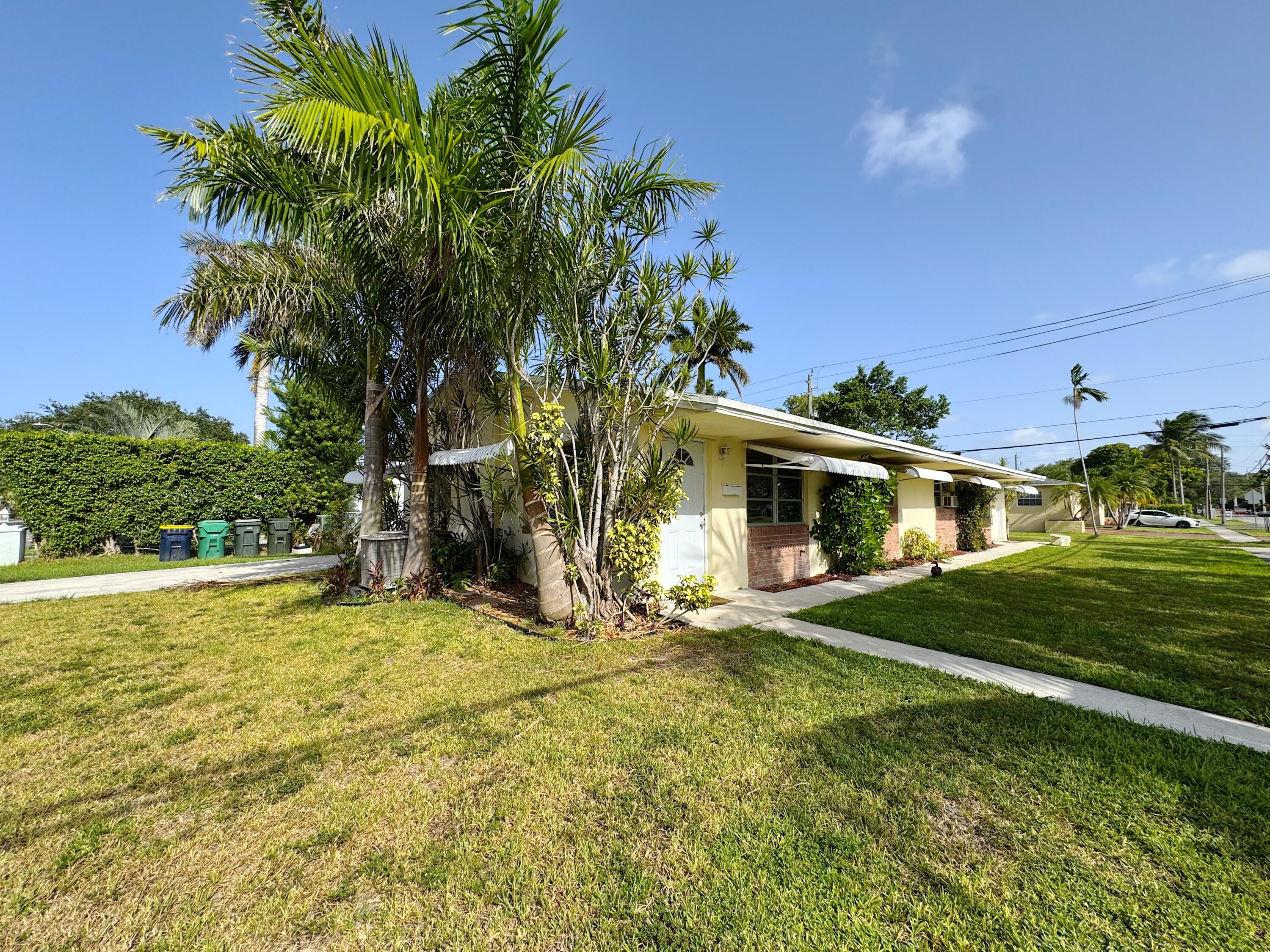 Foto de propiedad en 202 SE 3RD Terrace 1, Dania Beach, FL 33004 Dania Beach con MLS# 