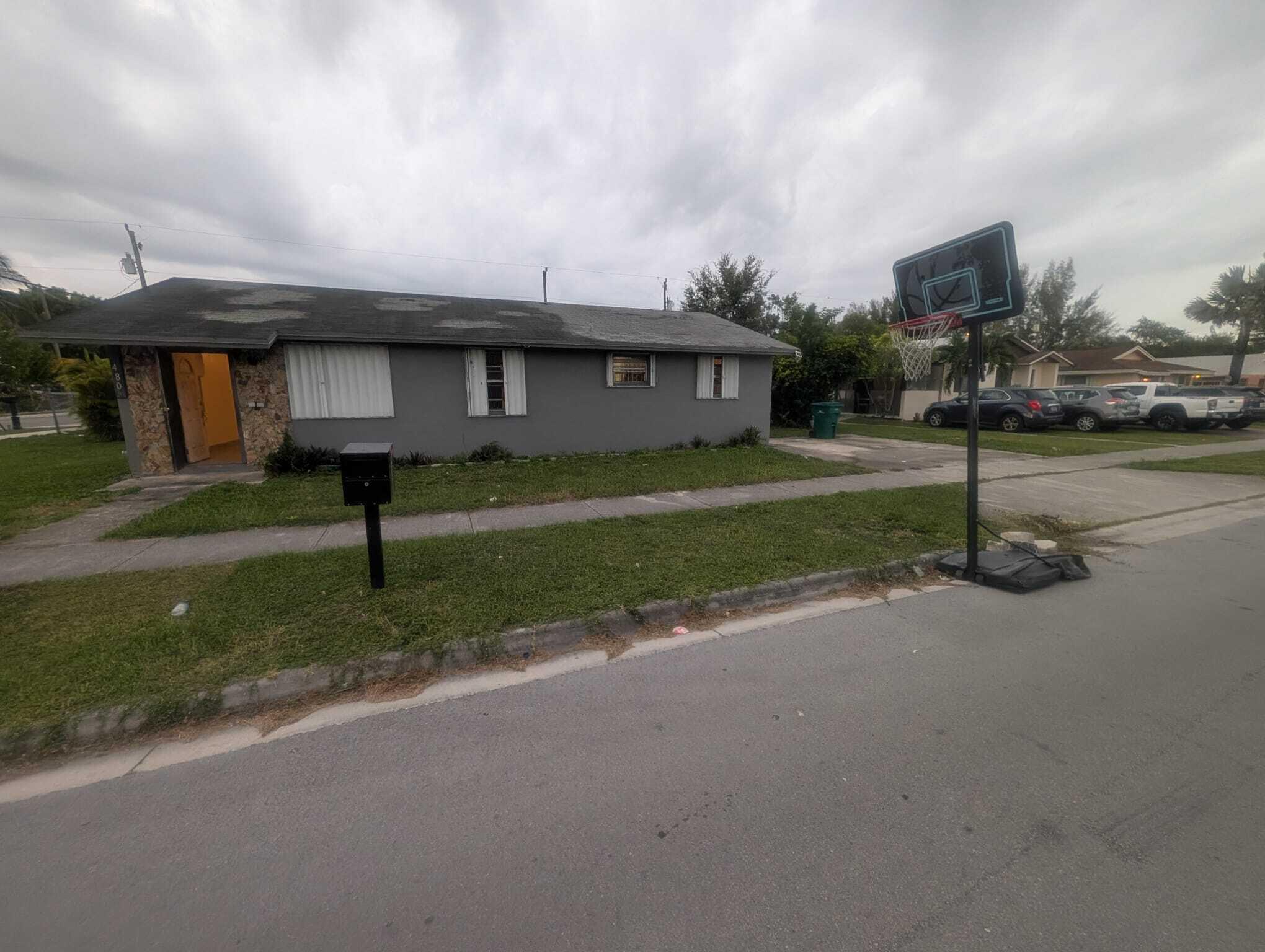 Foto de propiedad en  Florida City con MLS# 