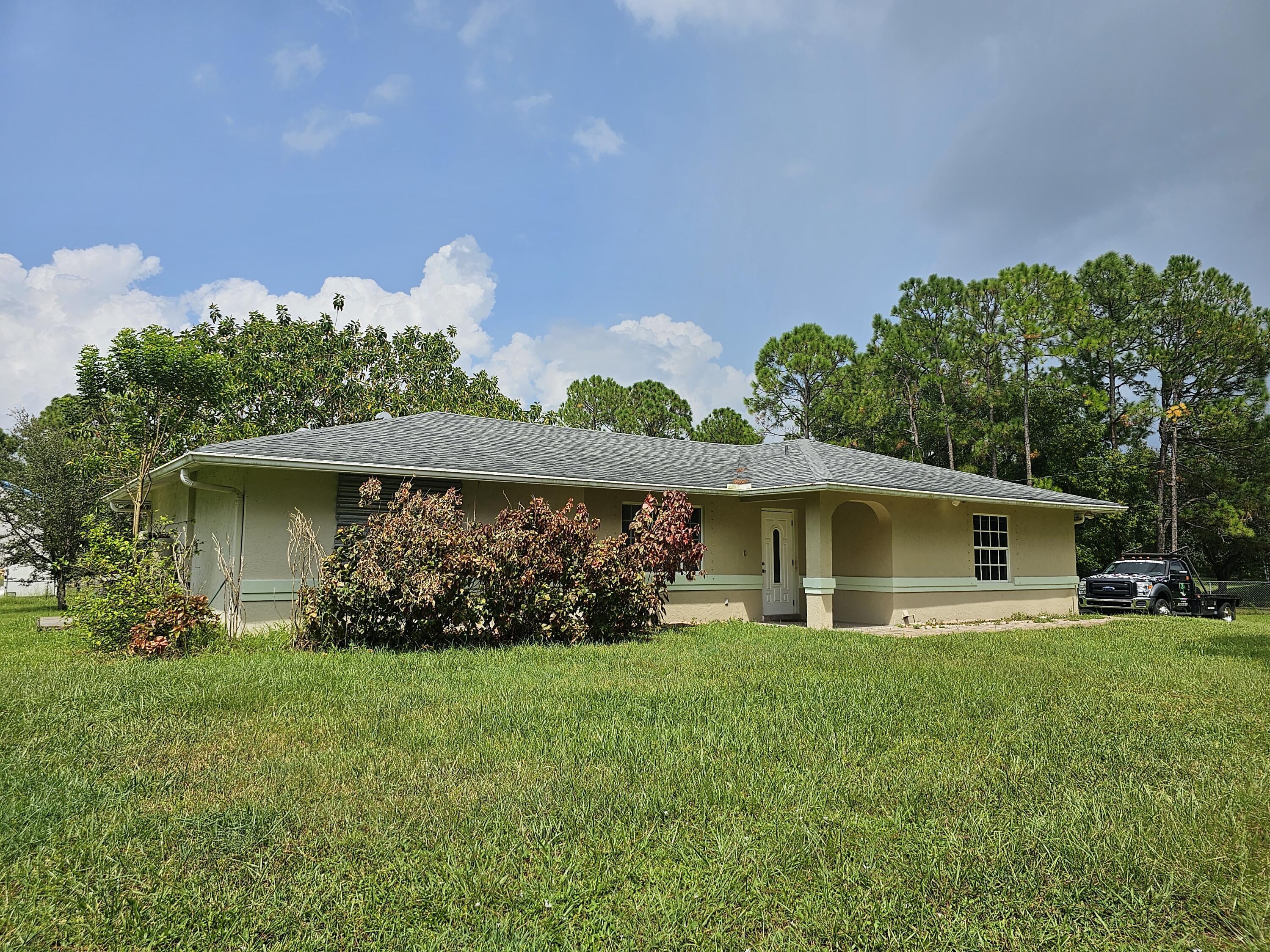 Foto de propiedad en 17817 81ST Lane N, Loxahatchee, FL 33470 Loxahatchee con MLS# 