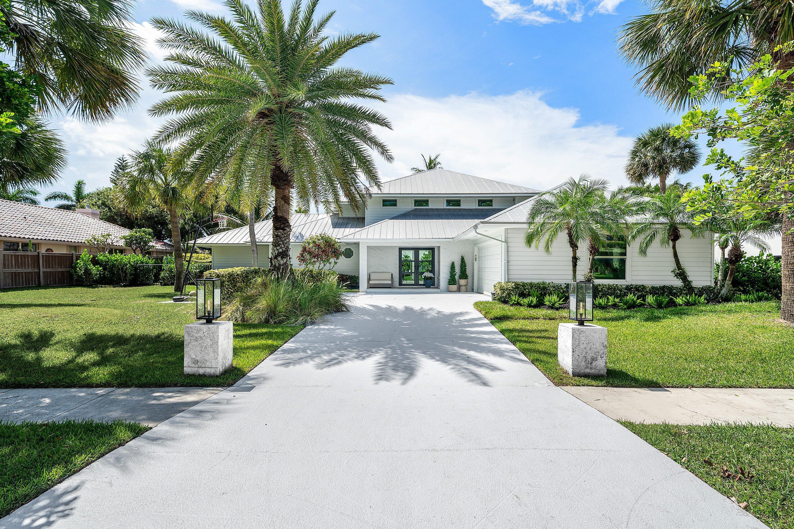 Foto de propiedad en 139 Rotunda Drive, Jupiter, FL 33477 Jupiter con MLS# 