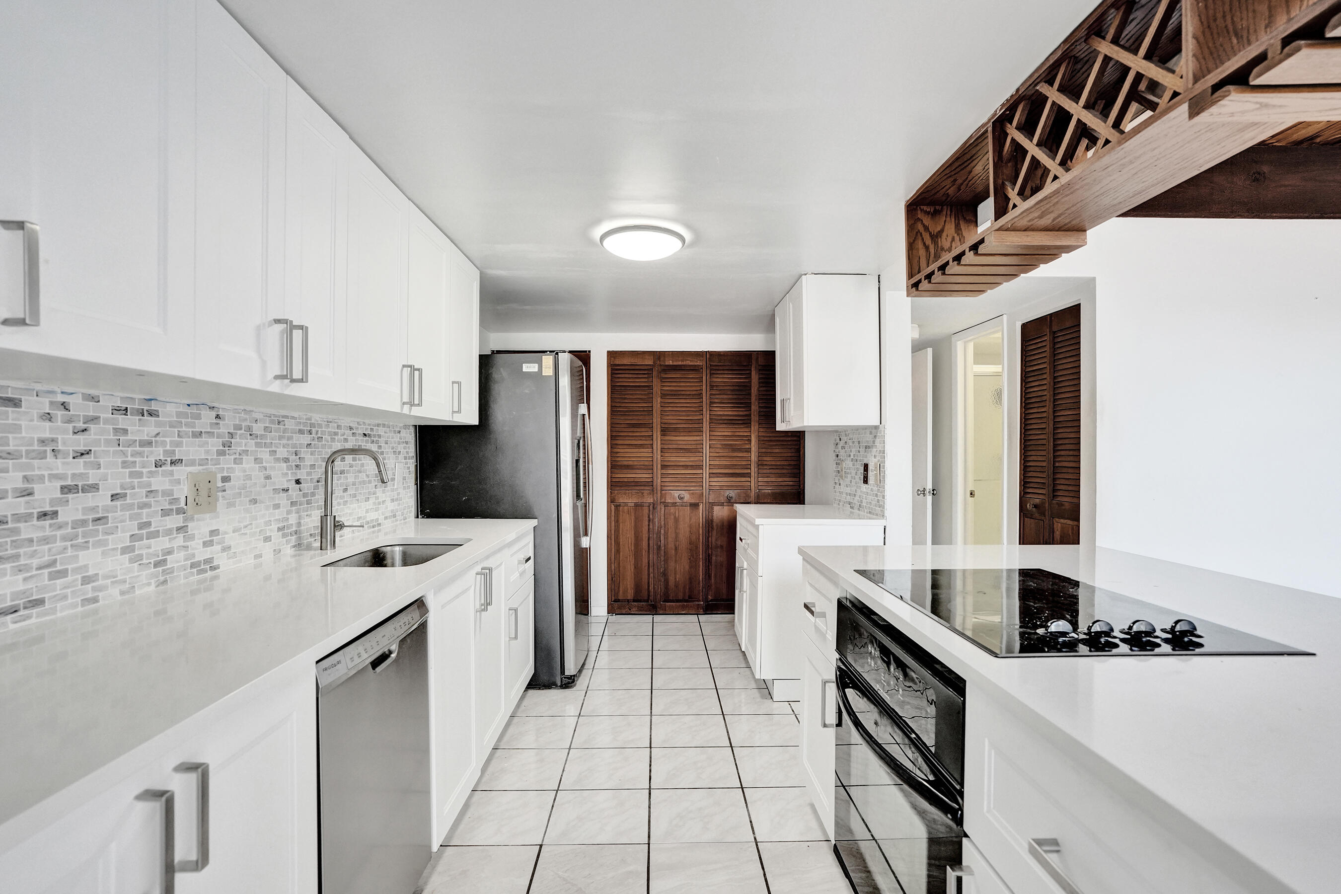 Foto de propiedad en 731 E COCO PLUM Circle 4, Plantation, FL 33324 Plantation con MLS# 