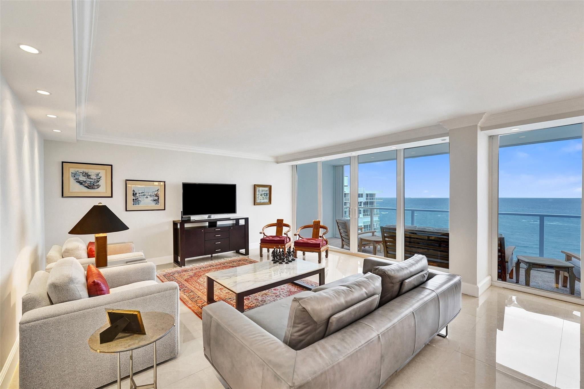 Foto de propiedad en 4300 N Ocean Boulevard PHB, Fort Lauderdale, FL 33308 Fort Lauderdale con MLS# 