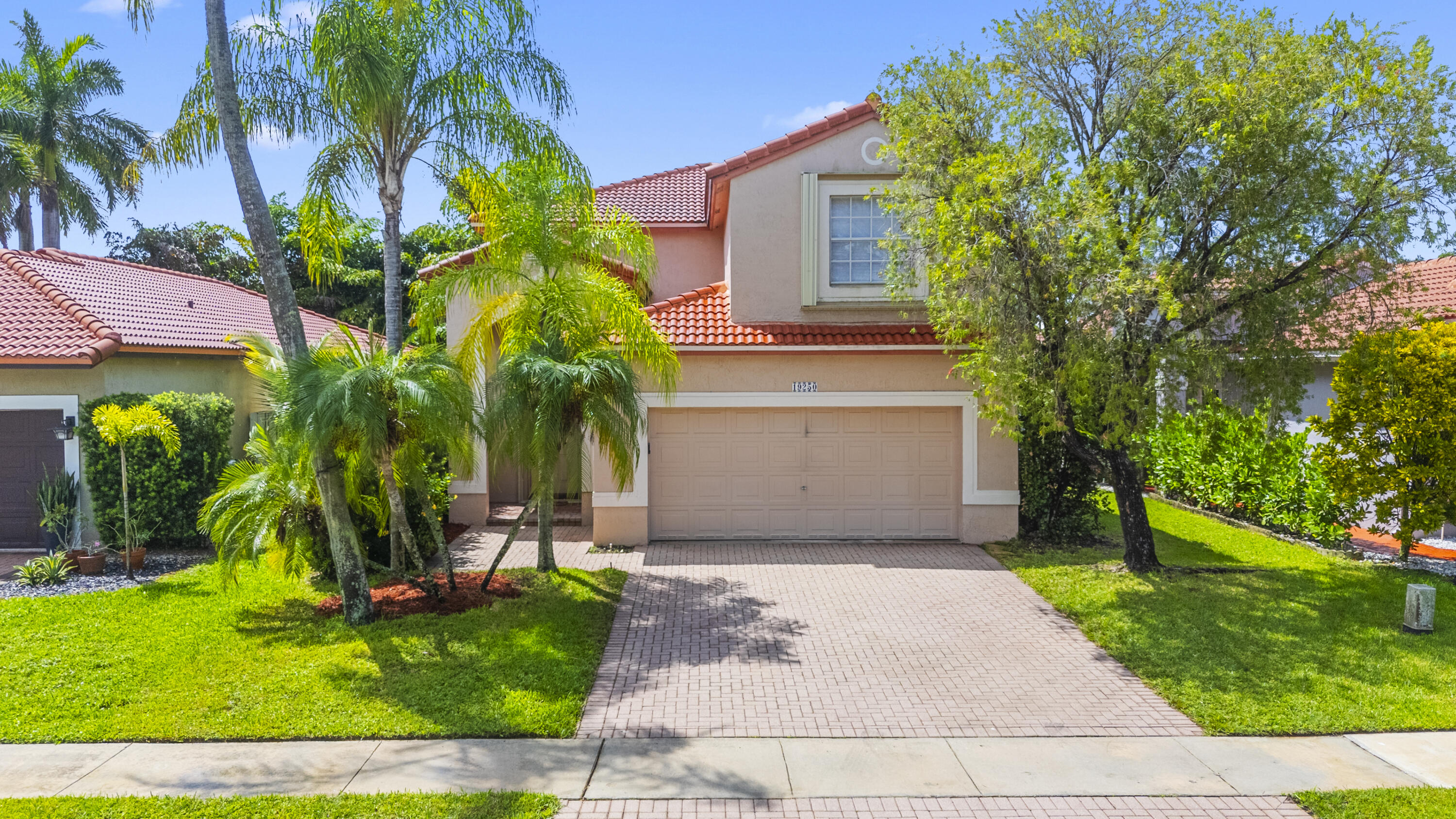 En Renta 19250 NW 12TH Manor, Pembroke Pines, FL 33029, Pembroke Pines, FL 33029