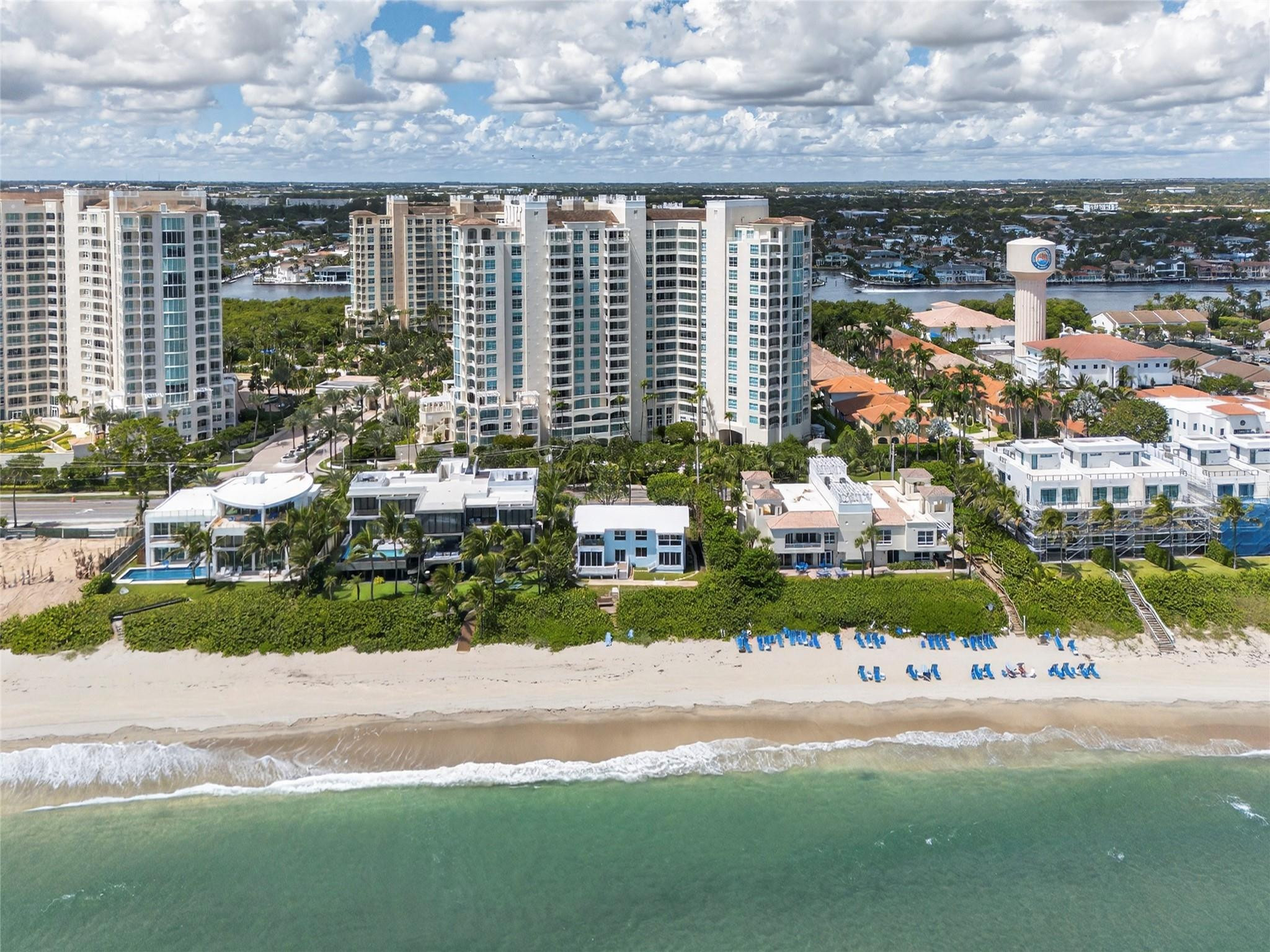 Foto de propiedad en 3700 S Ocean Boulevard 308, Highland Beach, FL 33487 Highland Beach con MLS# 