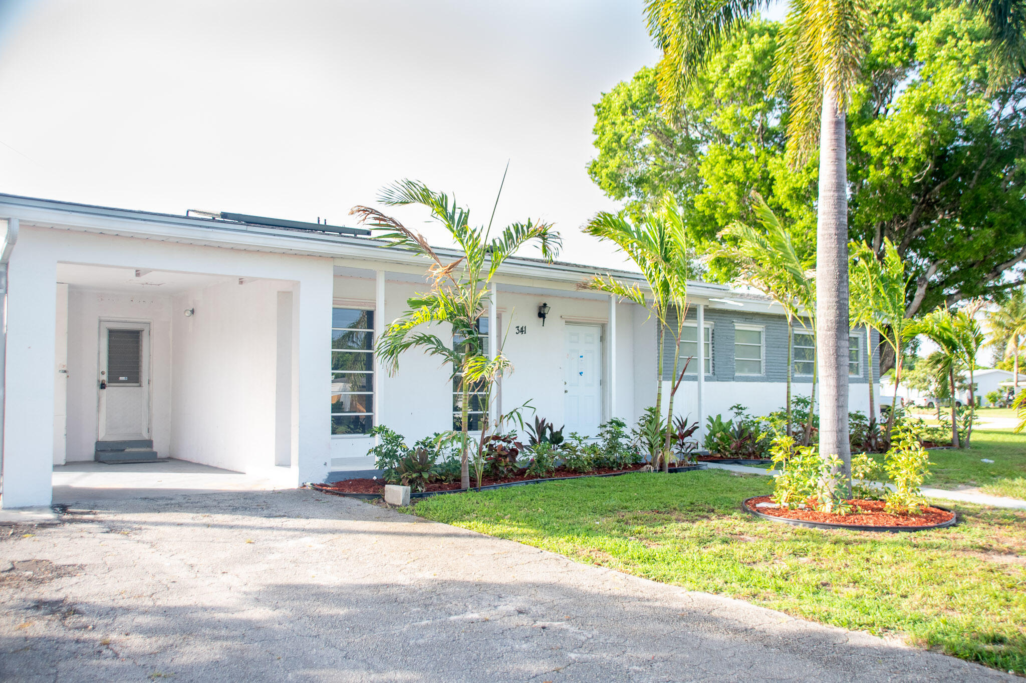 En Renta 341 HENTHORNE Drive, Palm Springs, FL 33461, Palm Springs, FL 33461