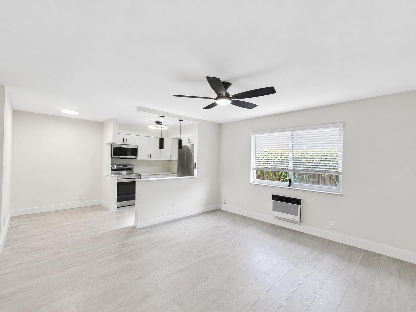 Foto de propiedad en 1129 NE 5th Terrace 4, Fort Lauderdale, FL 33304 Fort Lauderdale con MLS# 