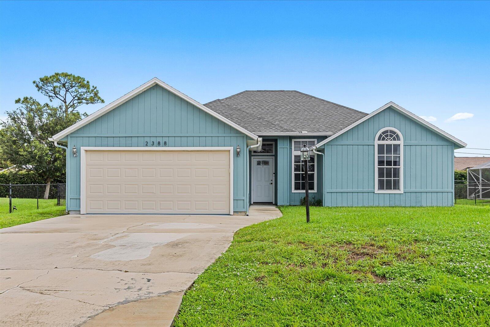 Foto de propiedad en 2388 SW FERN Circle, Port St. Lucie, FL 34953 Port St. Lucie con MLS# 