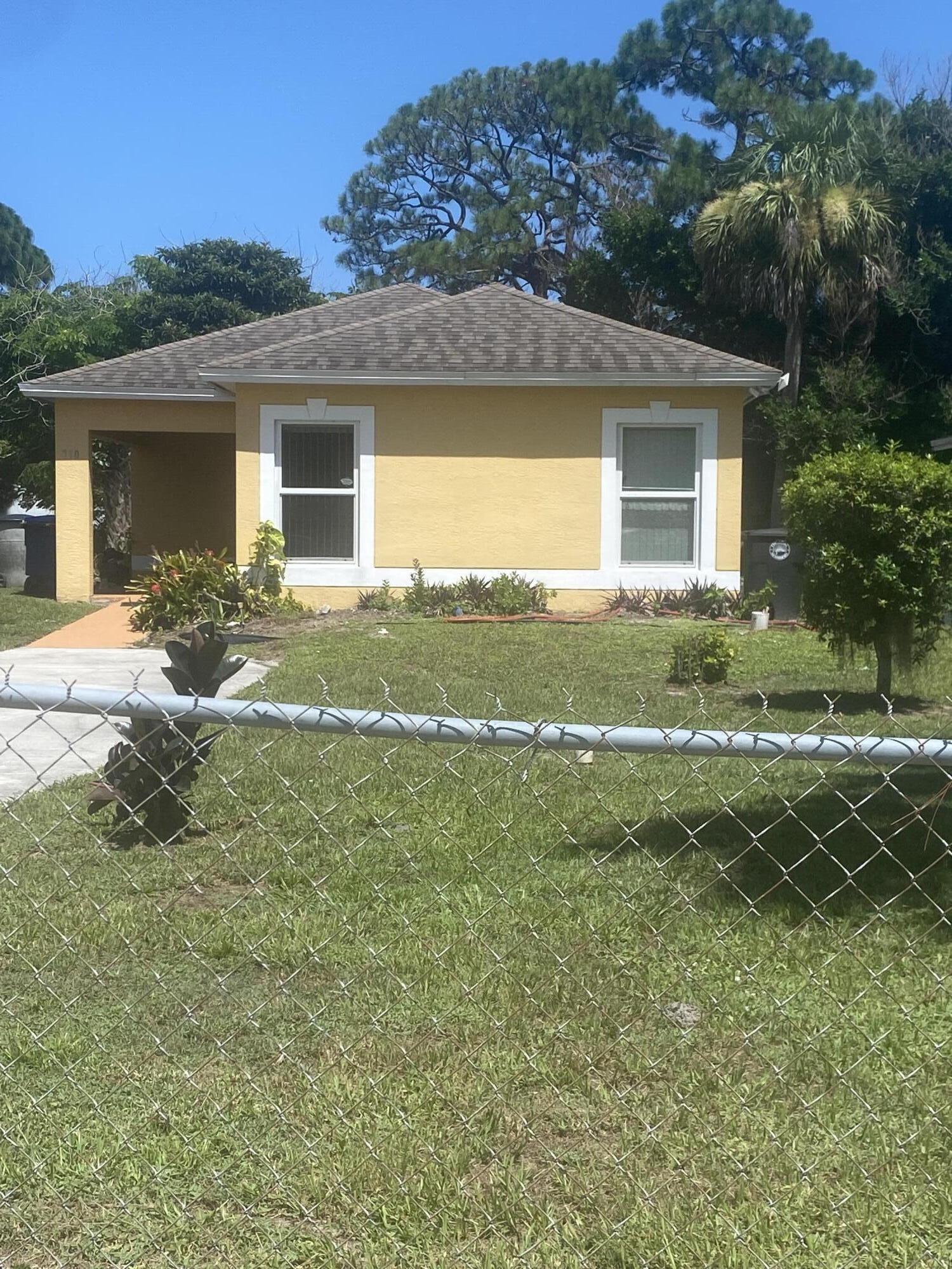 En Venta 710 N 23rd Street, Fort Pierce, FL 34950, Fort Pierce, FL 34950