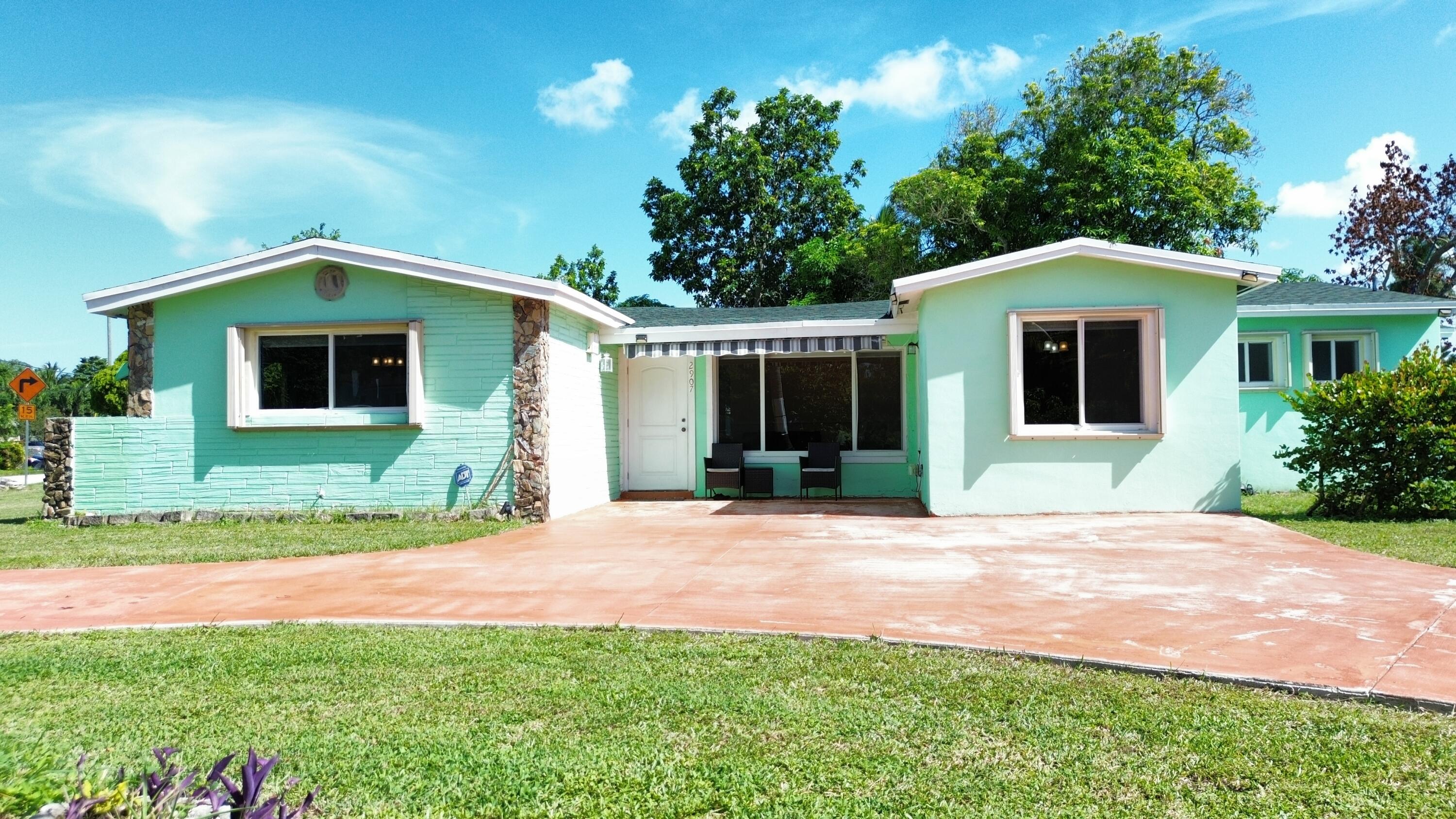 Foto de propiedad en 2907 SW 67TH Terrace, Miramar, FL 33023 Miramar con MLS# 