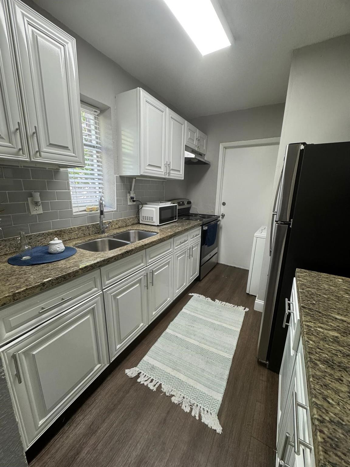 Foto de propiedad en 1408 NW 1ST Avenue 1, Fort Lauderdale, FL 33311 Fort Lauderdale con MLS# 