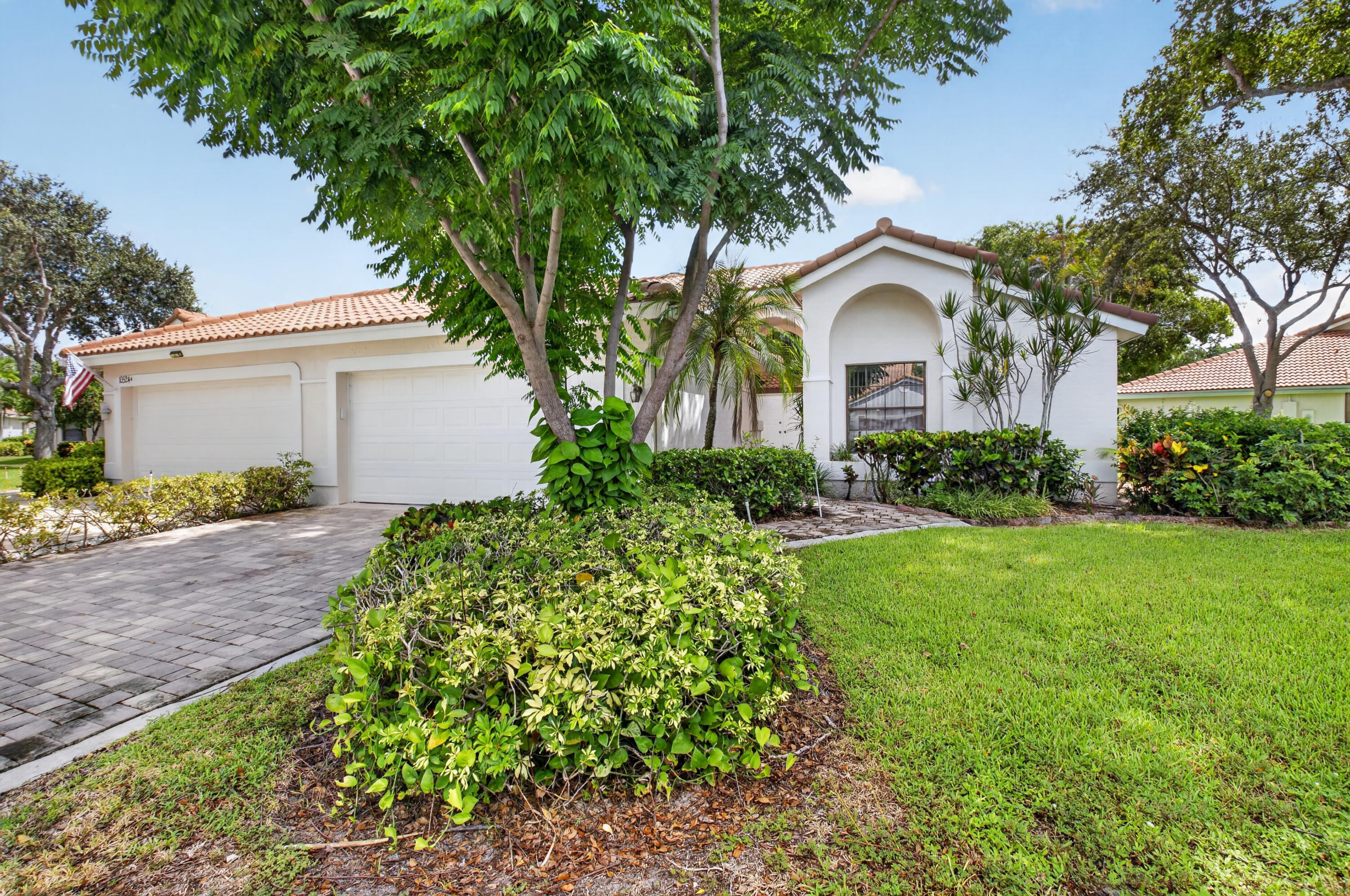Foto de propiedad en 10524 Lady Palm Lane B, Boca Raton, FL 33498 Boca Raton con MLS# 