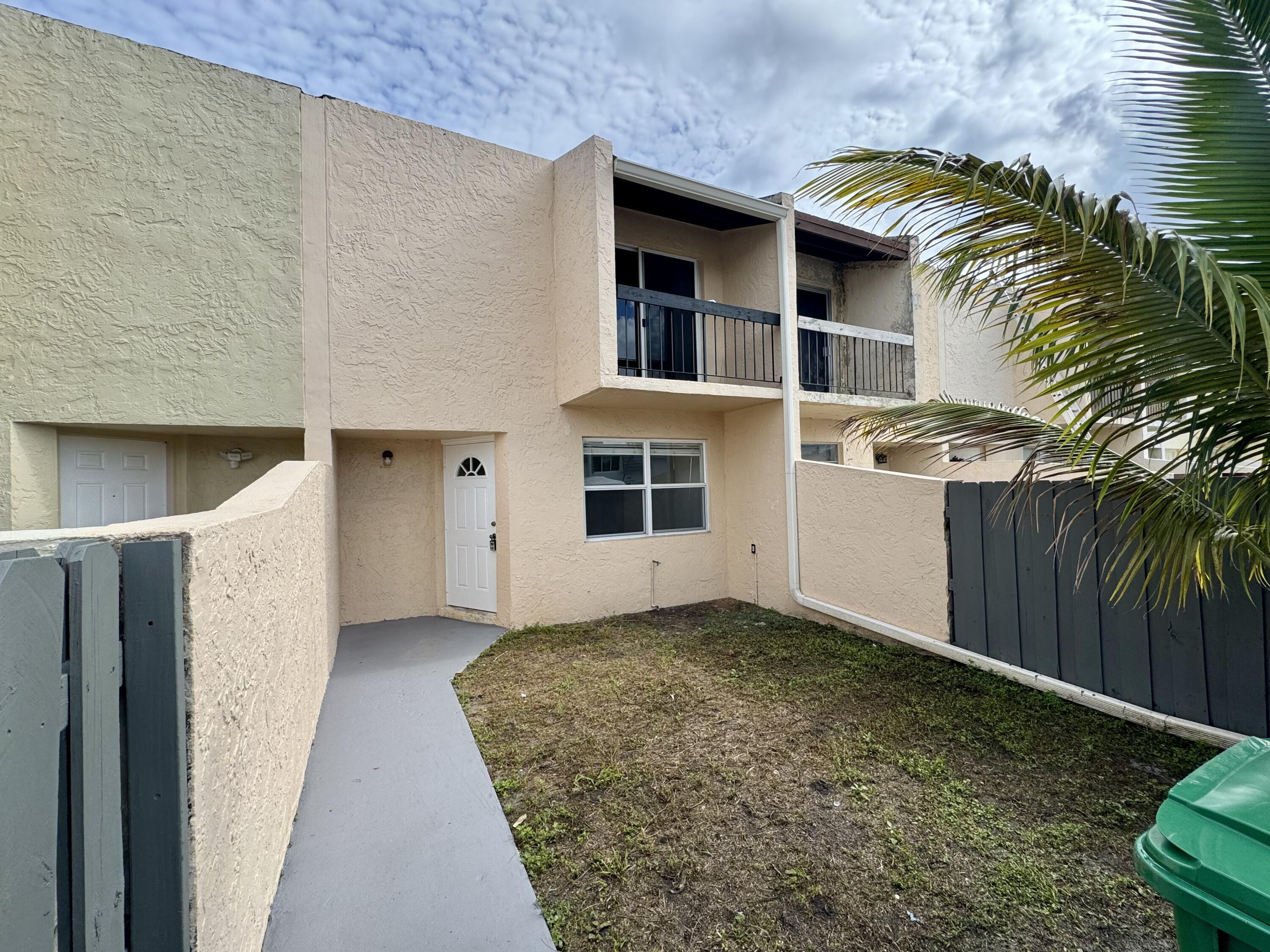 Foto de propiedad en 3662 SW 59TH Avenue 2, Davie, FL 33314 Davie con MLS# 