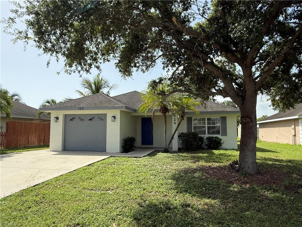 Foto de propiedad en 724 Orchard Park Drive, Clewiston, FL 33440 Clewiston con MLS# 