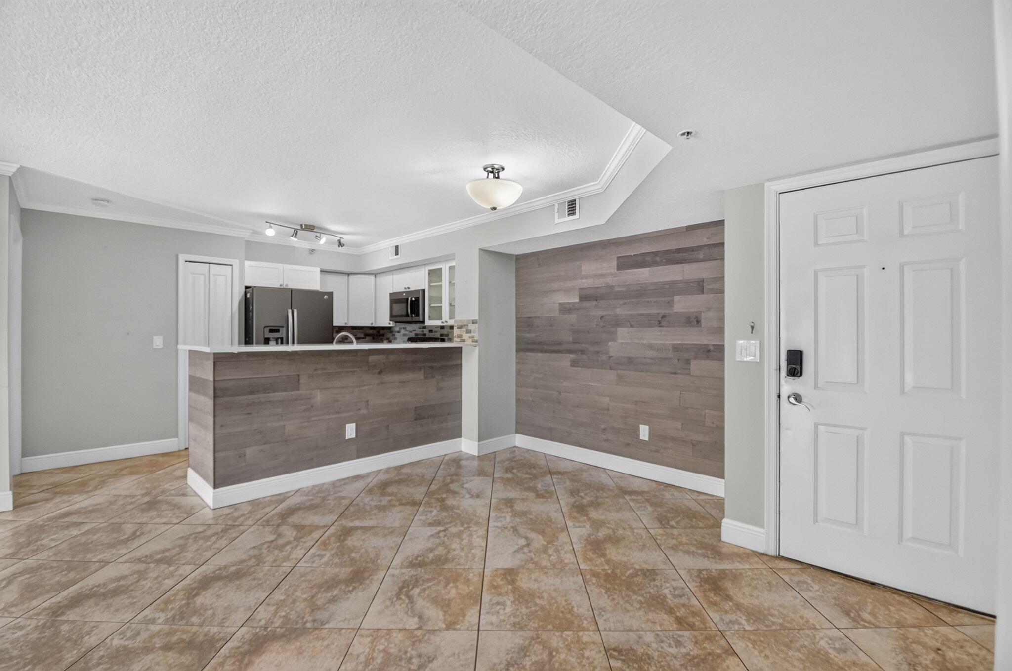Foto de propiedad en 110 YACHT CLUB Way 103, Hypoluxo, FL 33462 Hypoluxo con MLS# 
