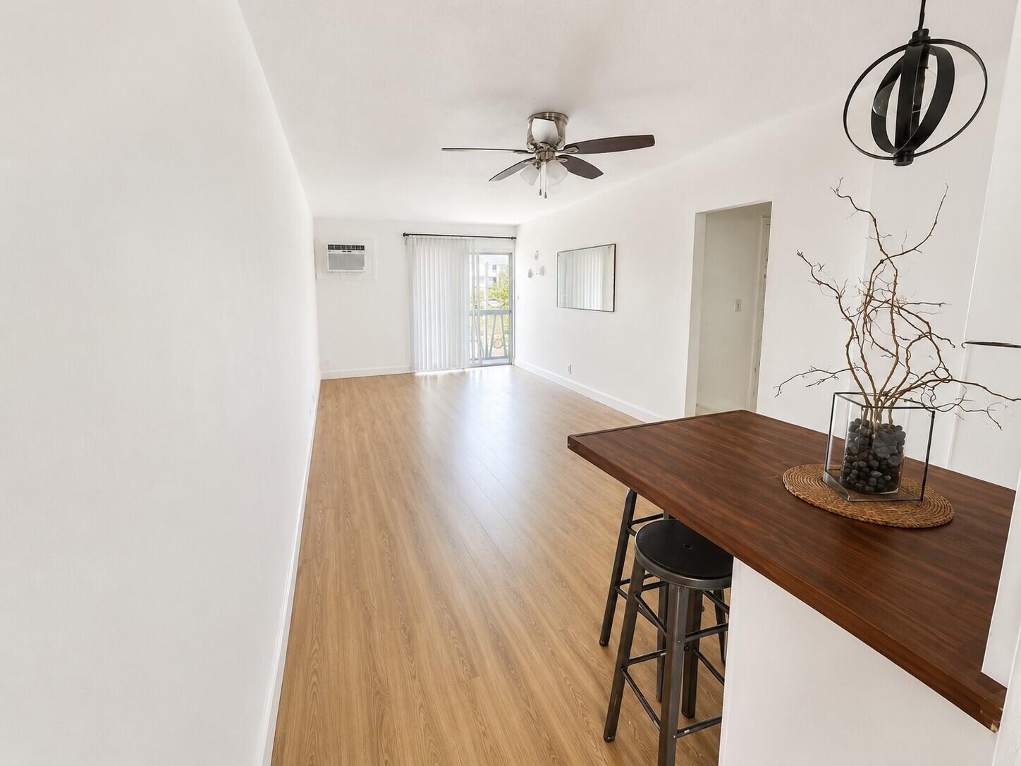 Foto de propiedad en 510 Lake Shore Drive 29, Lake Park, FL 33403 Lake Park con MLS# 