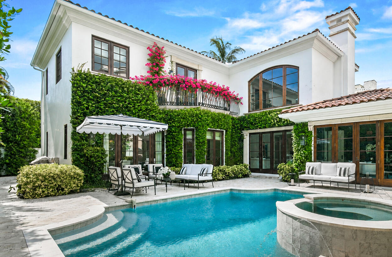 Foto de propiedad en 437 Chilean Avenue, Palm Beach, FL 33480 Palm Beach con MLS# 