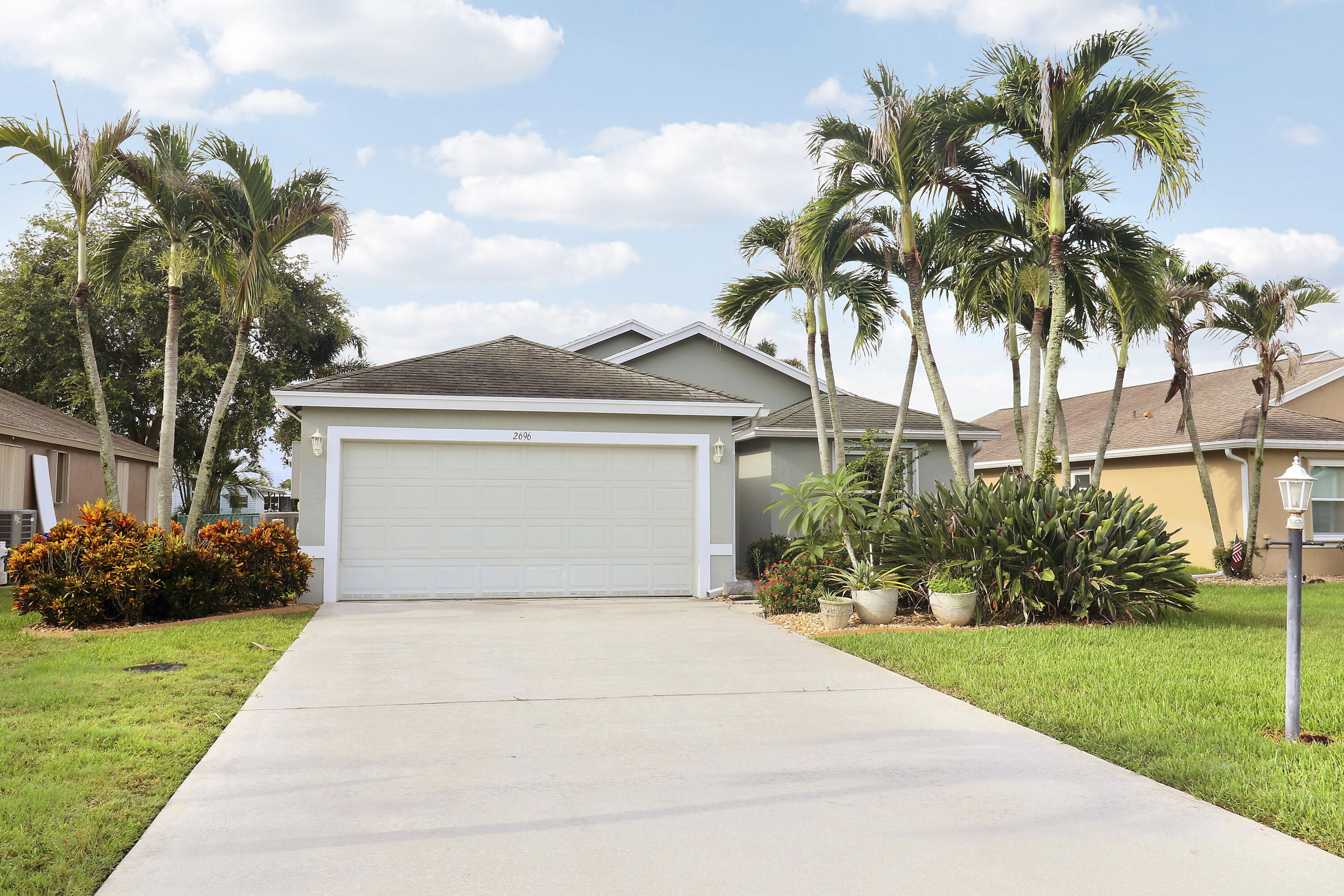 Foto de propiedad en 2696 SW MARQUIS Terrace, Stuart, FL 34997 Stuart con MLS# 