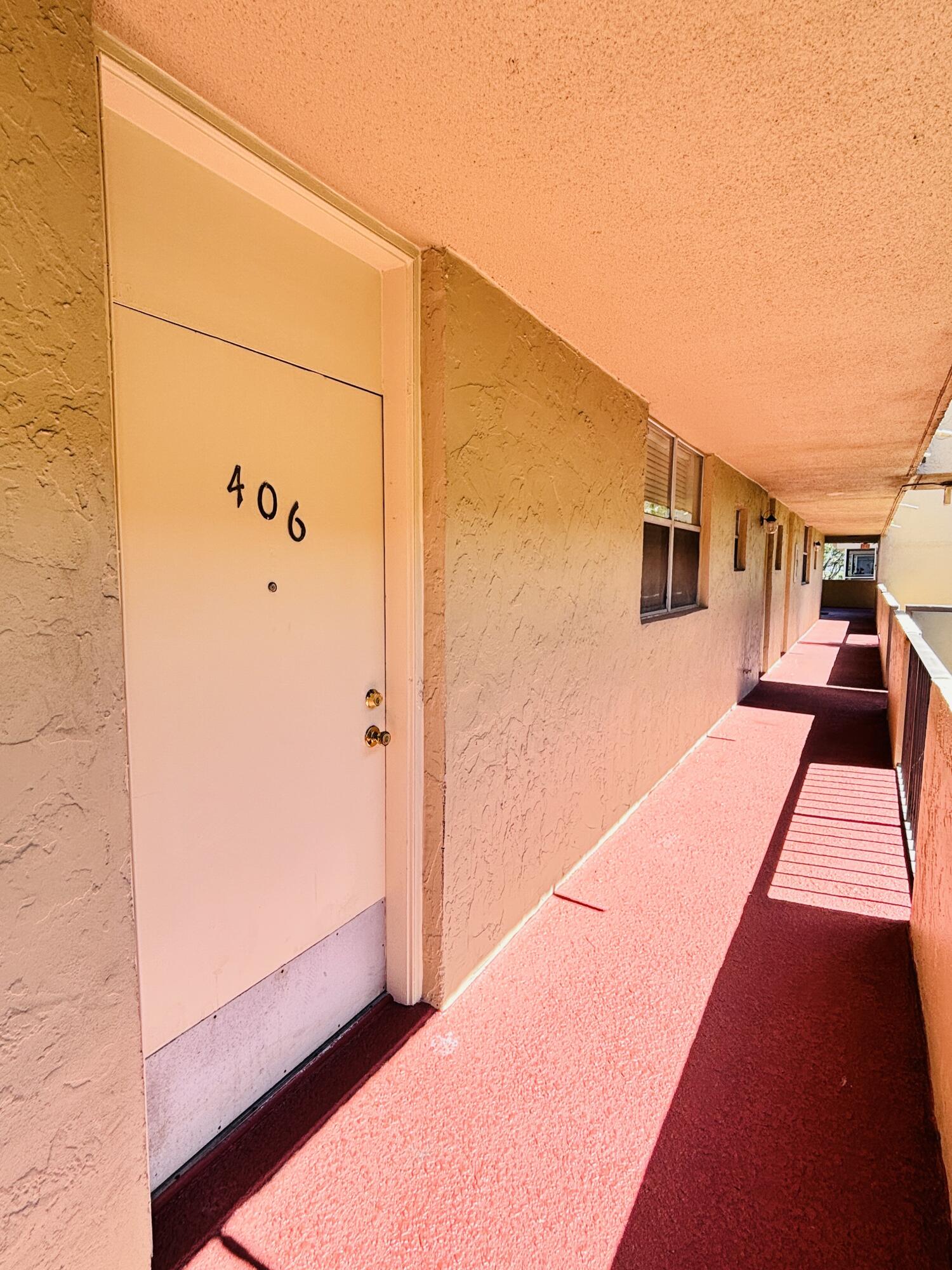 Foto de propiedad en 408 NW 68TH Avenue 406, Plantation, FL 33317 Plantation con MLS# 