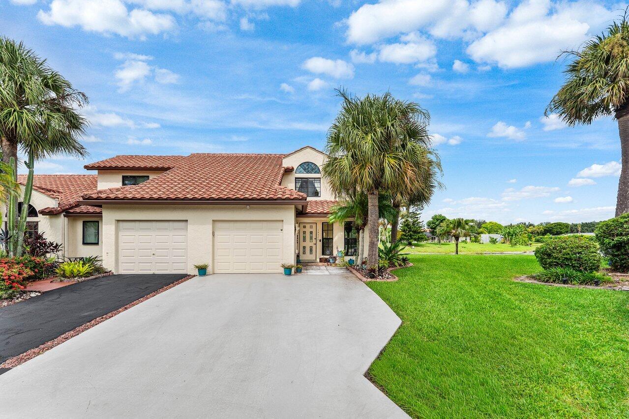 Foto de propiedad en 18577 Woodstream Drive, Boca Raton, FL 33498 Boca Raton con MLS# 