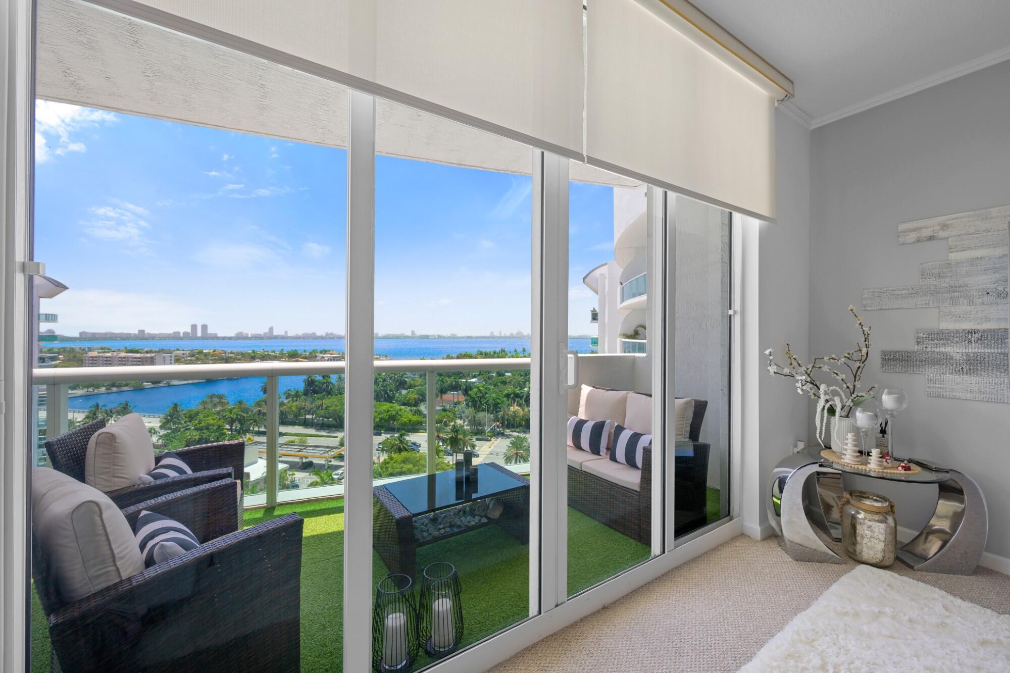 Foto de propiedad en 7900 HARBOR ISLAND Drive 1517, North Bay Village, FL 33141 North Bay Village con MLS# 