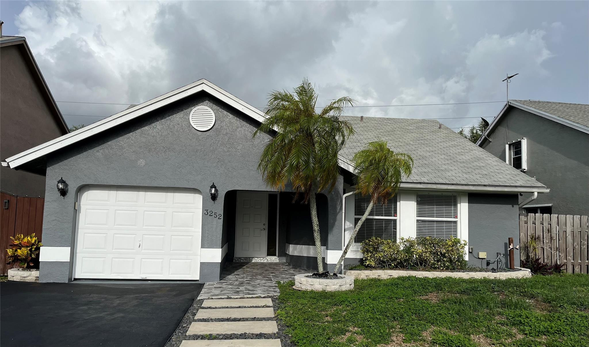 Alquilada 3252 NW 121ST Avenue, Sunrise, FL 33323, Sunrise, FL 33323