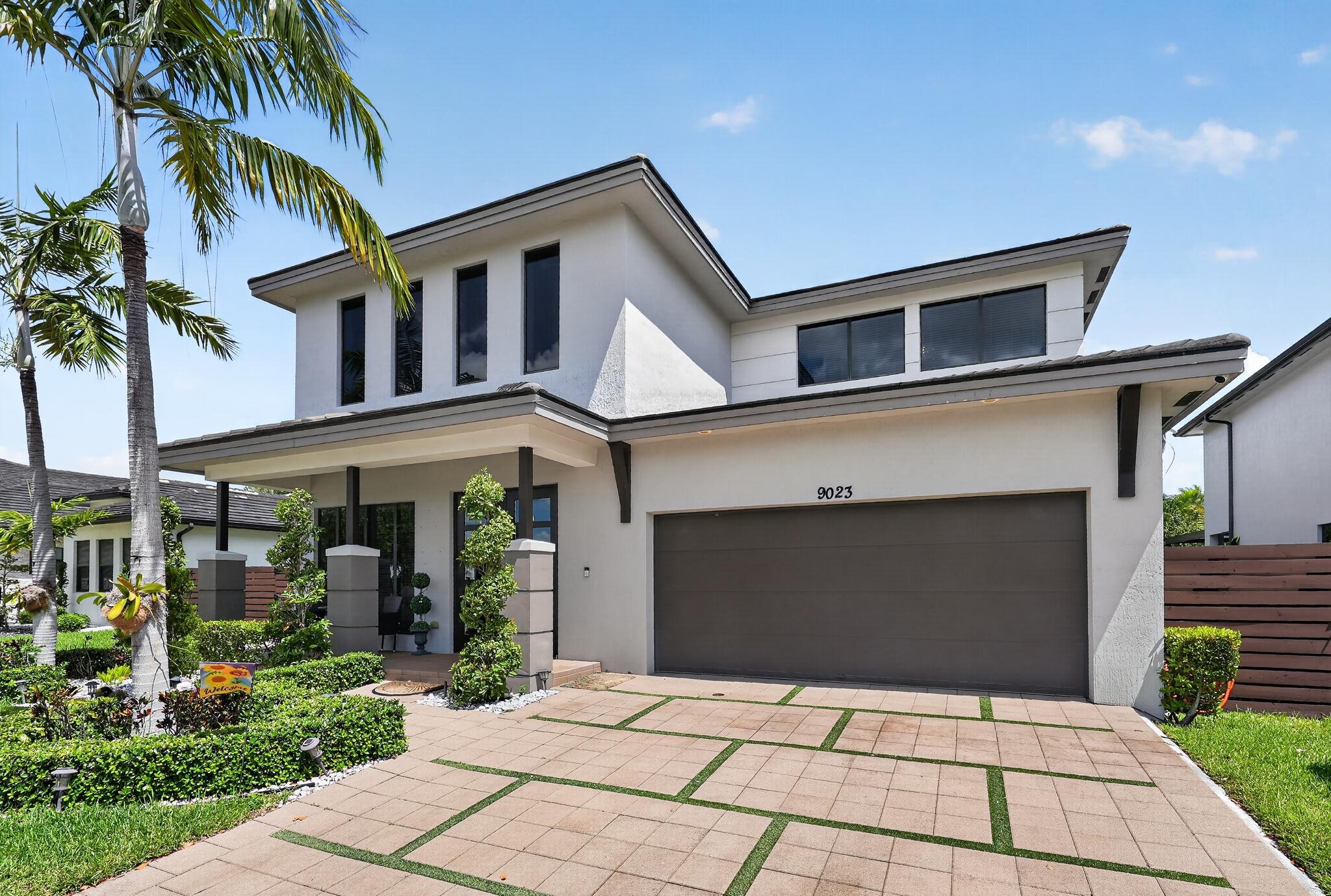 En Venta 9023 NW 161ST Terrace, Miami Lakes, FL 33018, Miami Lakes, FL 33018
