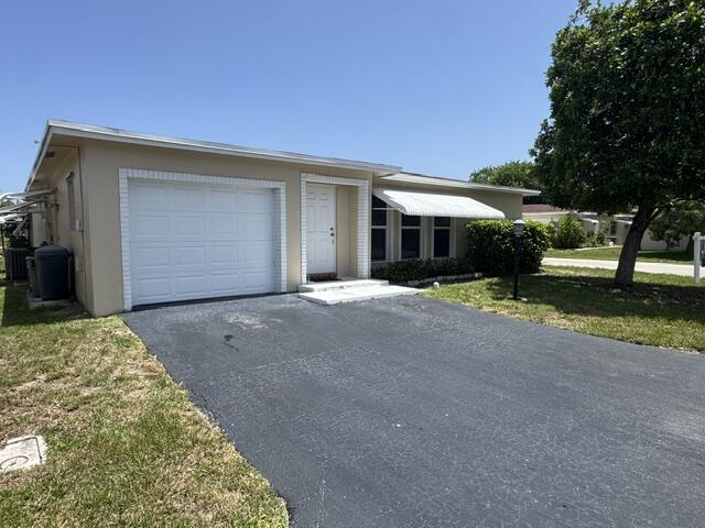 Foto de propiedad en 4890 NW 14th Terrace, Deerfield Beach, FL 33064 Deerfield Beach con MLS# 