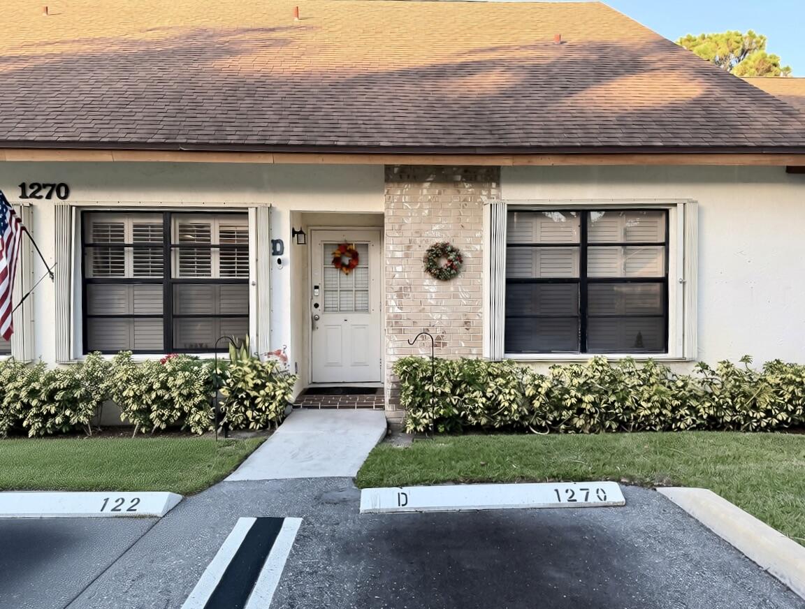 Foto de propiedad en 1270 PARKSIDE GREEN Drive D, Greenacres, FL 33415 Greenacres con MLS# 