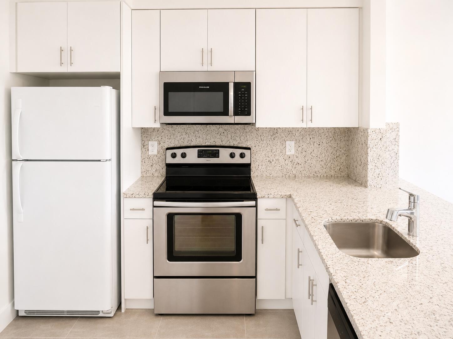 Foto de propiedad en 7915 Camino Real Apt N416, Miami, FL 33143 Miami con MLS# 