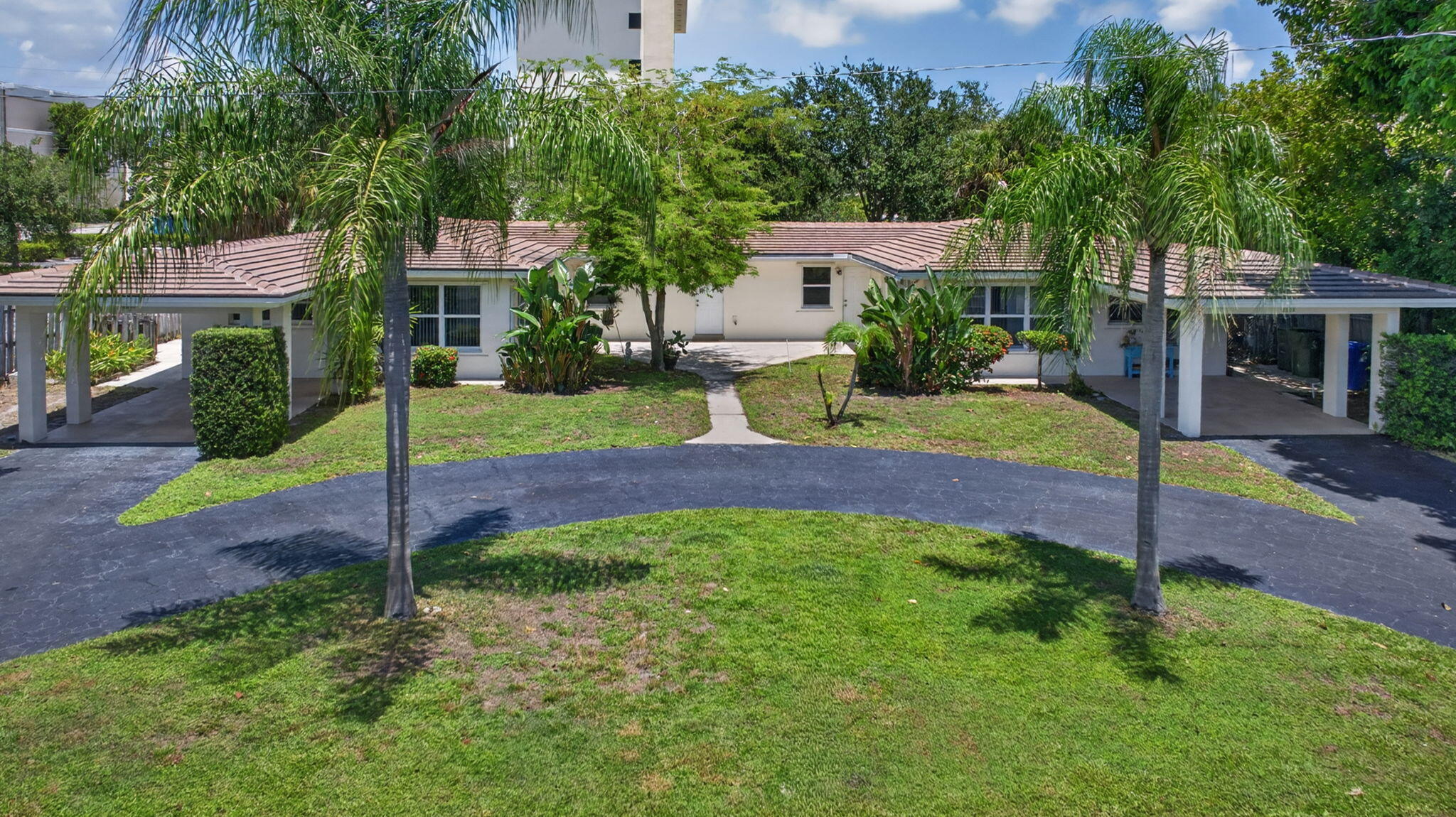Foto de propiedad en 2607 NE 30TH Street, Fort Lauderdale, FL 33306 Fort Lauderdale con MLS# 