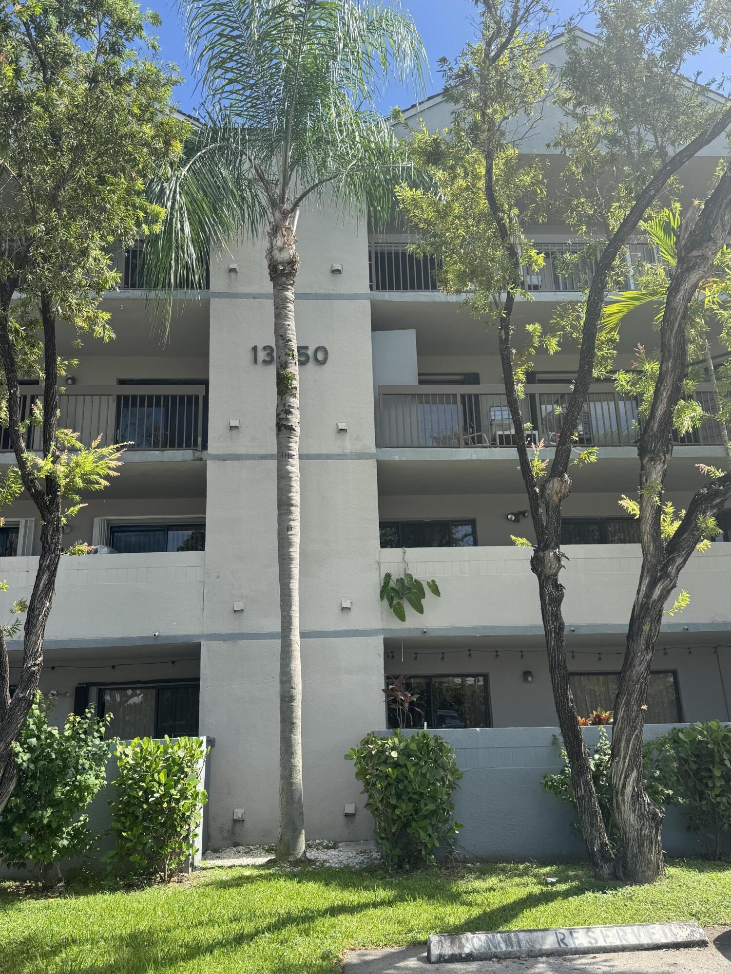 Foto de propiedad en 13250 SW 88th Terrace N 303, Miami, FL 33186 Miami con MLS# 