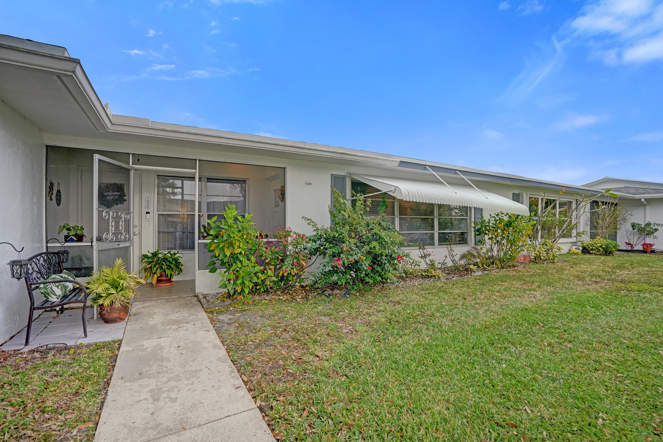 Foto de propiedad en 1034 NW 88TH Avenue B99, Plantation, FL 33322 Plantation con MLS# 