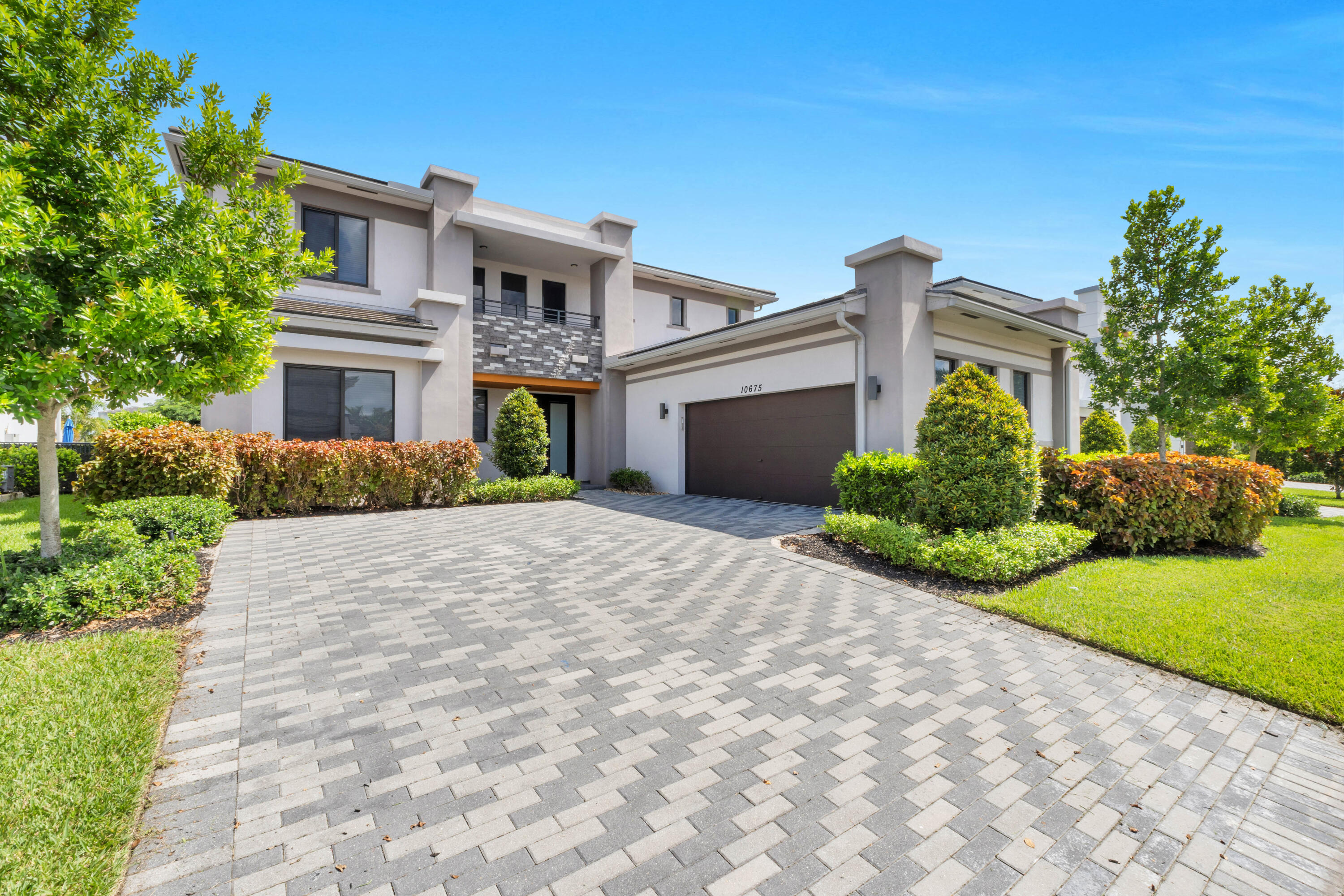 Foto de propiedad en 10675 Coral Street, Parkland, FL 33076 Parkland con MLS# 