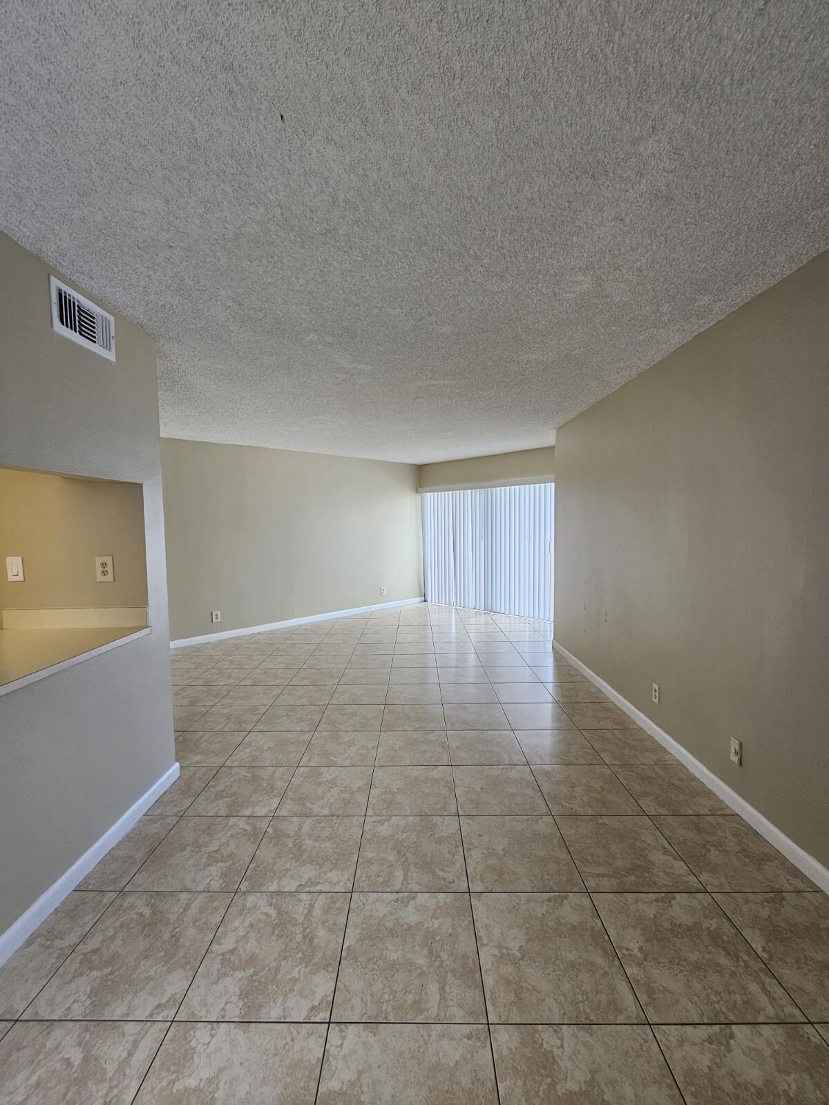 En Renta 1850 N CONGRESS Avenue 302, West Palm Beach, FL 33401, West Palm Beach, FL 33401