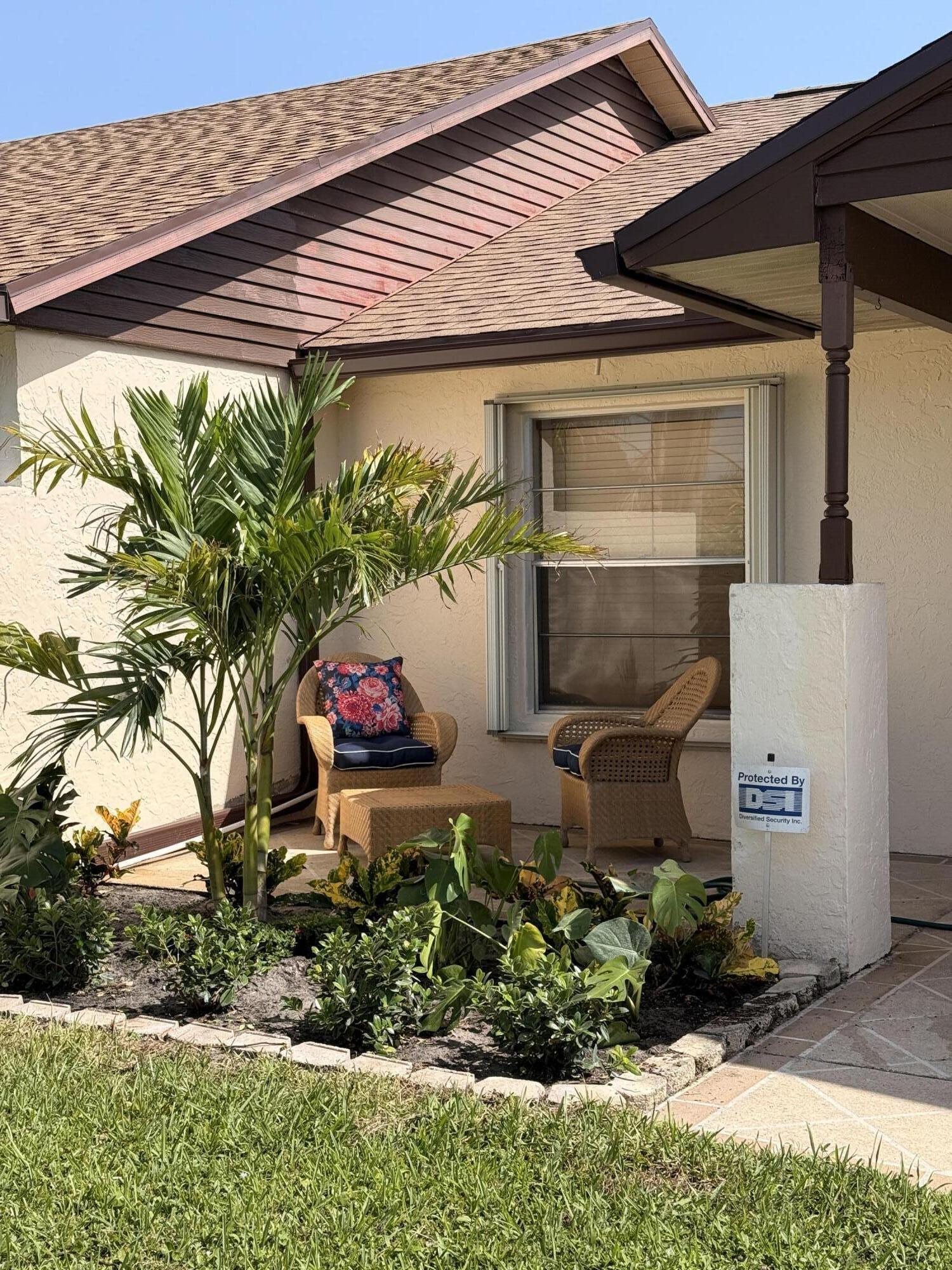 Foto de propiedad en 8499 Lakepoint Court, Lake Worth, FL 33467 Lake Worth con MLS# 