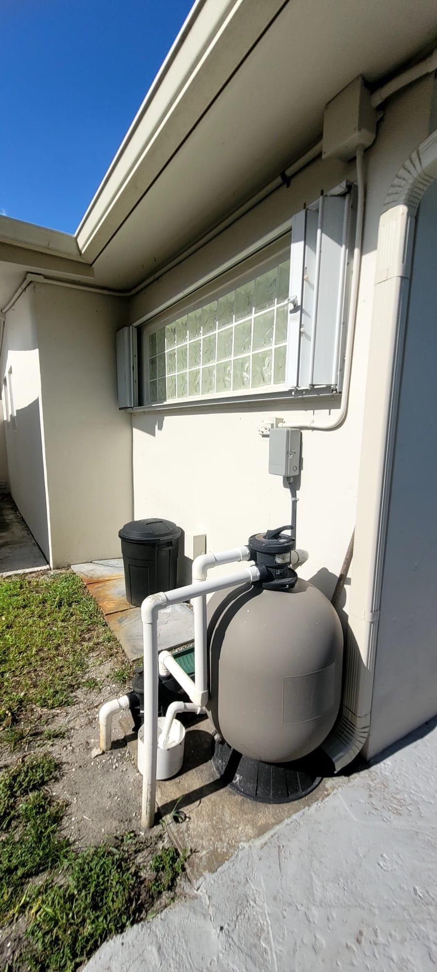 Foto de propiedad en 4330 SW 10TH Street, Plantation, FL 33317 Plantation con MLS# 