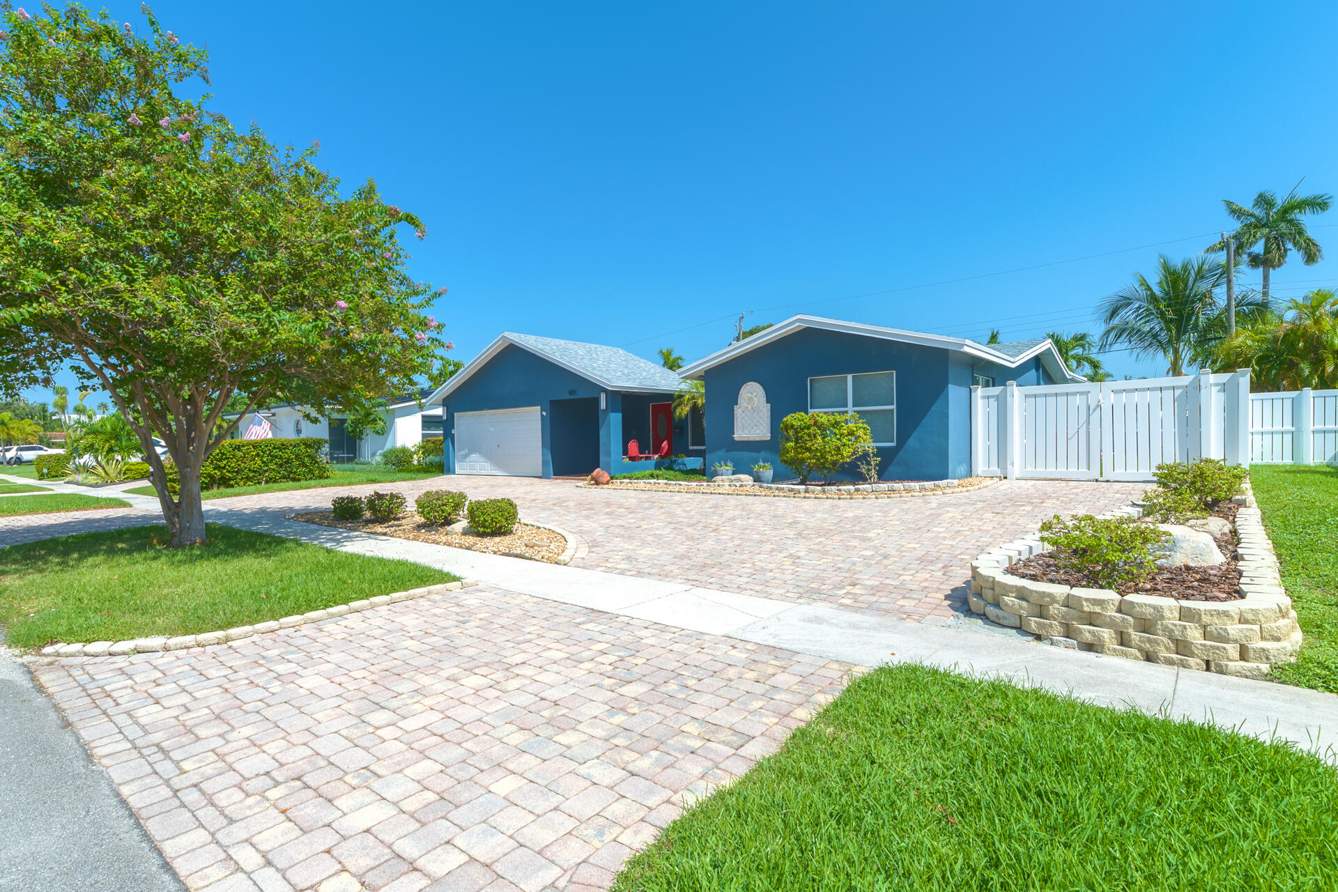 Foto de propiedad en 821 SE 16th Street, Deerfield Beach, FL 33441 Deerfield Beach con MLS# 