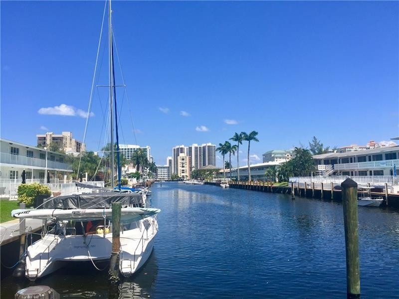 Foto de propiedad en 3220 Bayview Drive NE 102, Fort Lauderdale, FL 33306 Fort Lauderdale con MLS# 