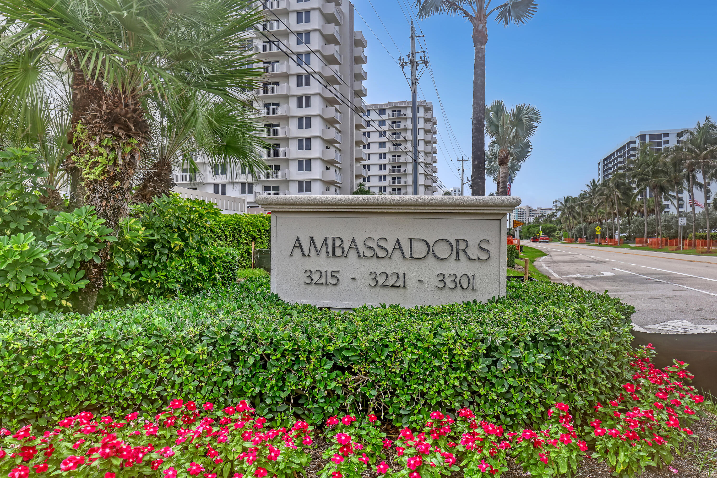 Foto de propiedad en 3221 S OCEAN Boulevard 302, Highland Beach, FL 33487 Highland Beach con MLS# 