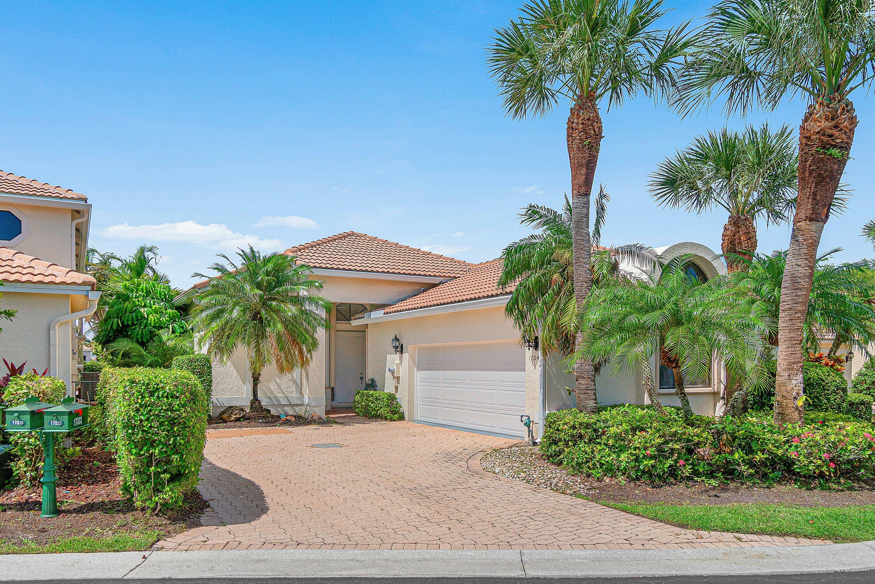 Foto de propiedad en 17045 Ryton Lane, Boca Raton, FL 33496 Boca Raton con MLS# 