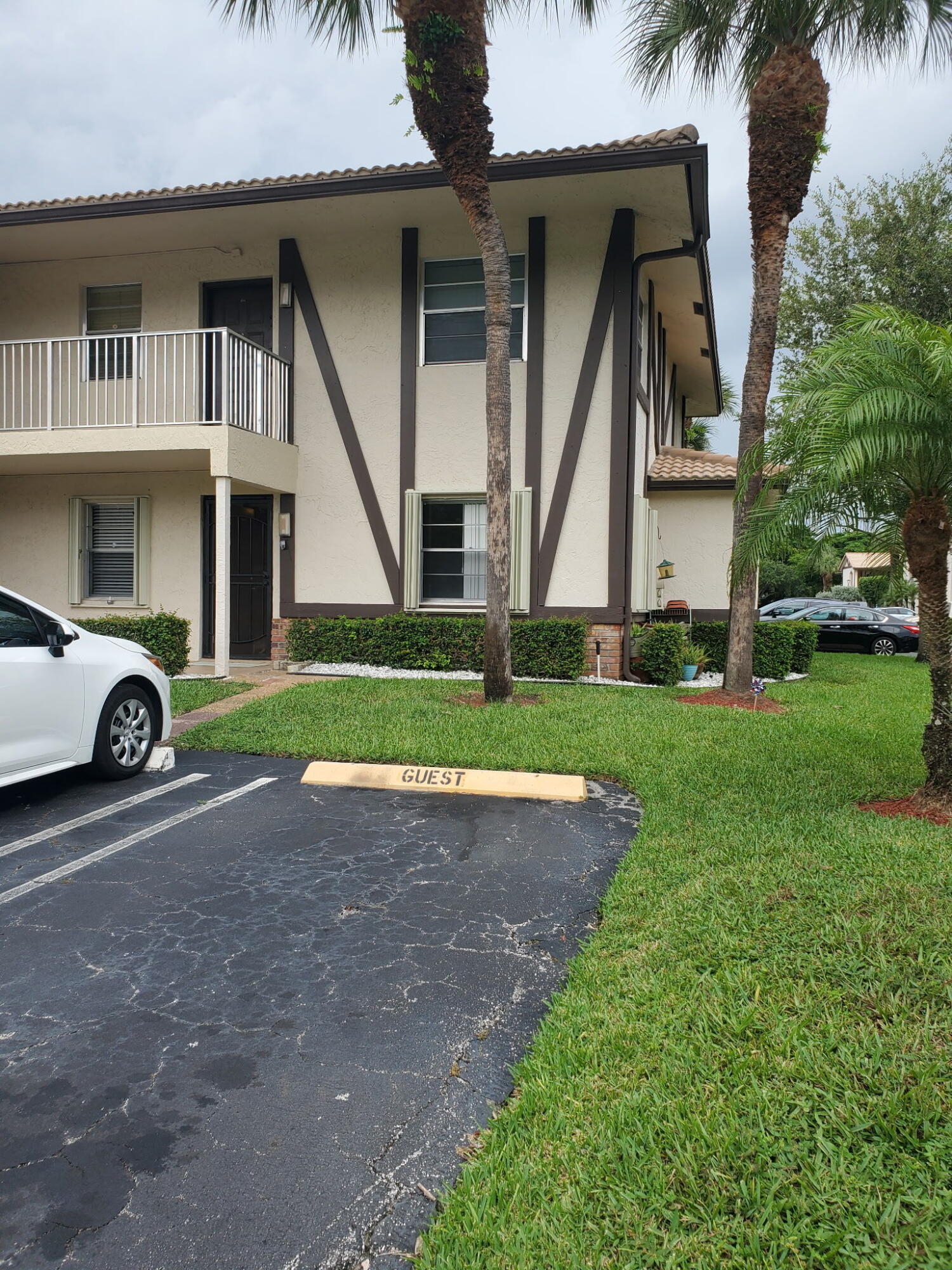 Foto de propiedad en 2337 NW 89TH Drive 607, Coral Springs, FL 33065 Coral Springs con MLS# 