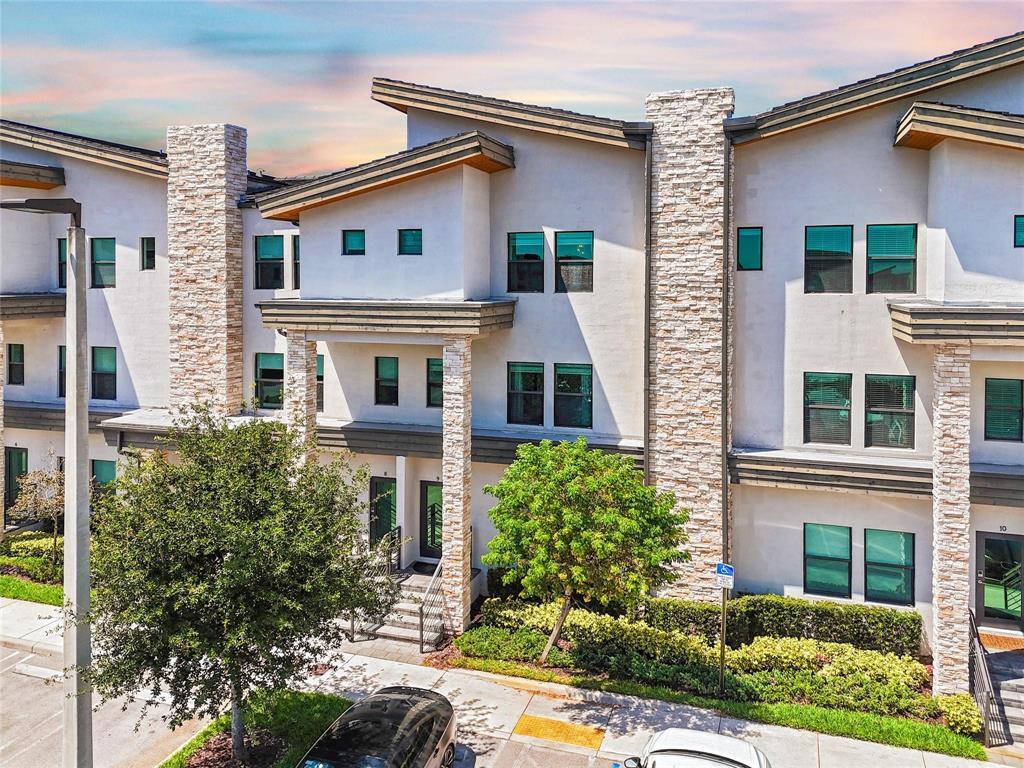 Foto de propiedad en 10473 NW 82nd Street 9, Doral, FL 33178 Doral con MLS# 