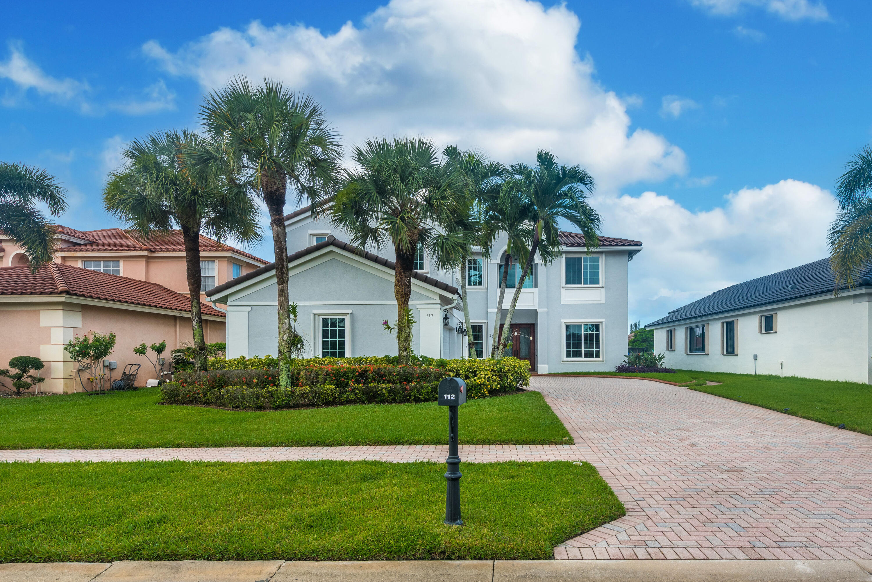 En Venta 112 ISOLA Circle, Royal Palm Beach, FL 33411, Royal Palm Beach, FL 33411