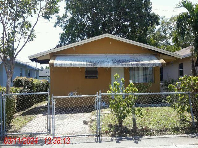 En Venta 2236 Raleigh Street, Hollywood, FL 33020, Hollywood, FL 33020