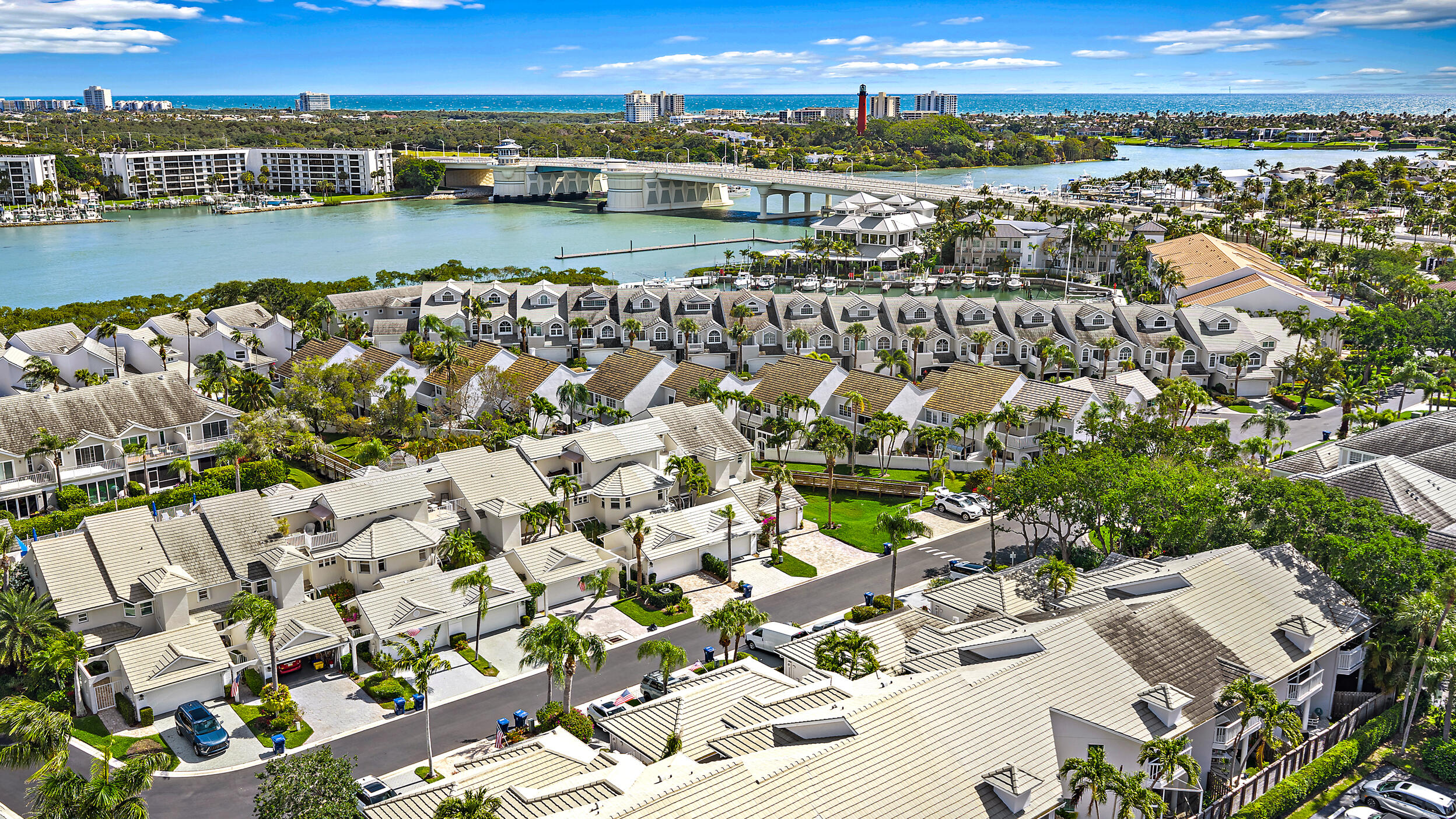 Foto de propiedad en 1000 N US Highway 1 BE-201, Jupiter, FL 33477 Jupiter con MLS# 