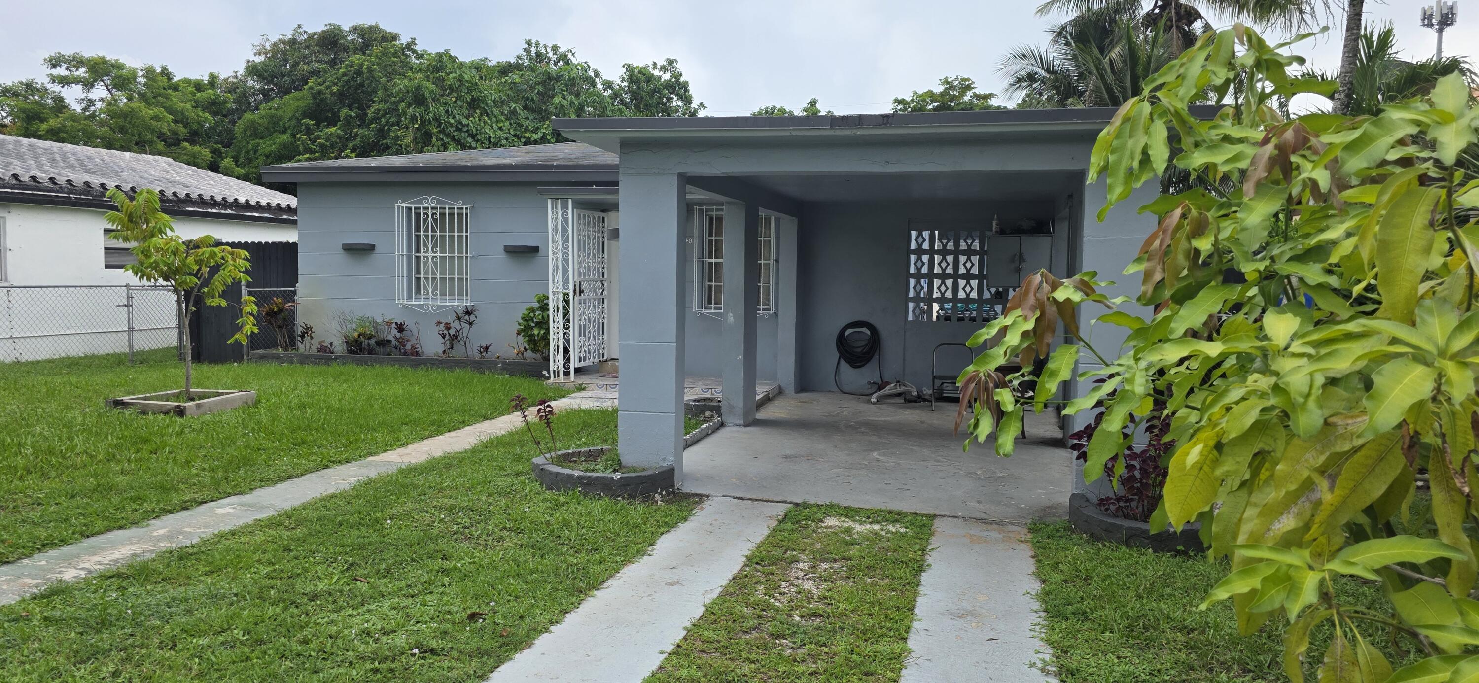Foto de propiedad en 340 NW 117TH Street, Miami, FL 33168 Miami con MLS# 