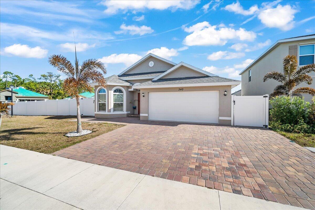 En Renta 340 PALM BREEZES Drive, Fort Pierce, FL 34945, Fort Pierce, FL 34945